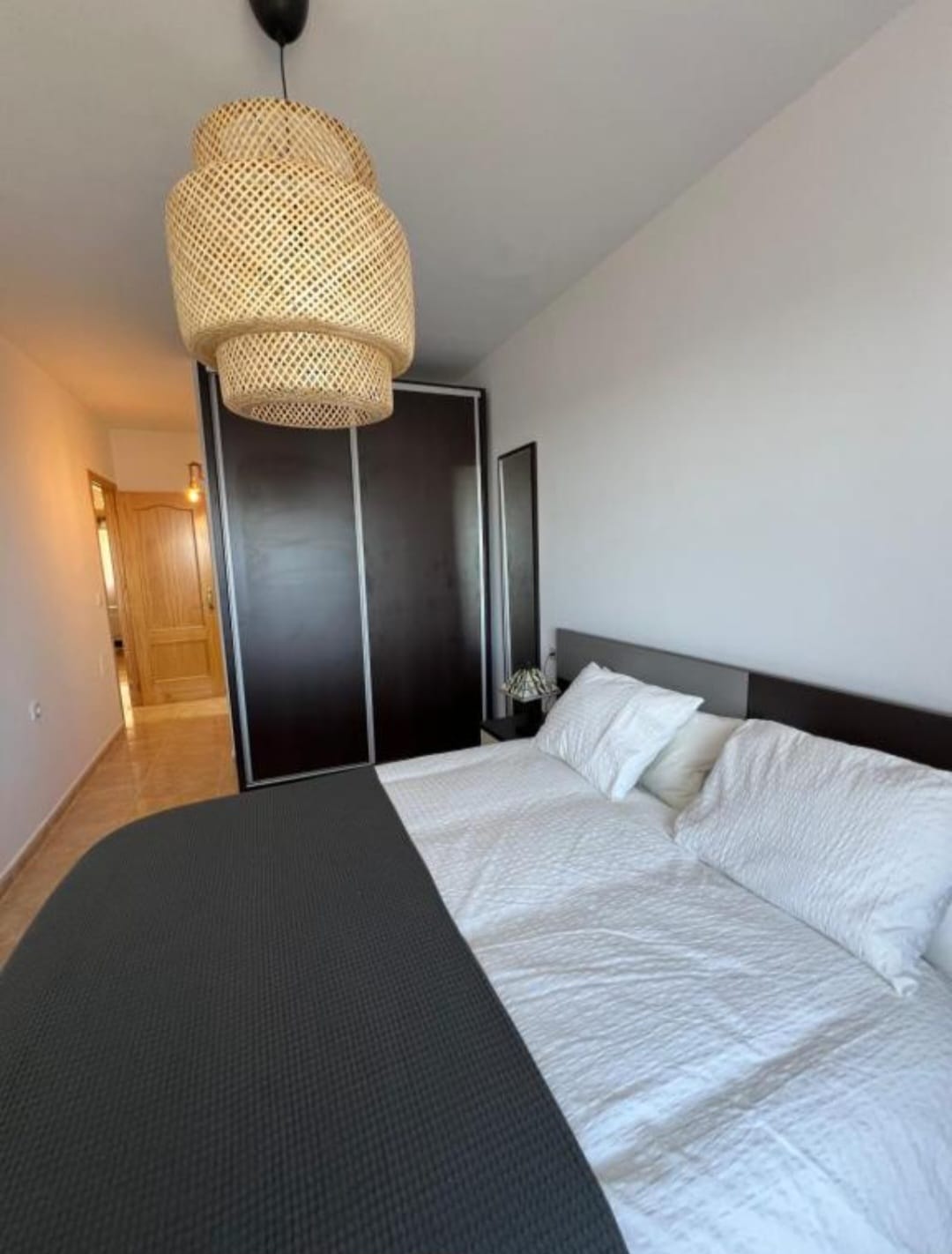 Stunning  3 Bed, 2 bath 2nd Floor flat