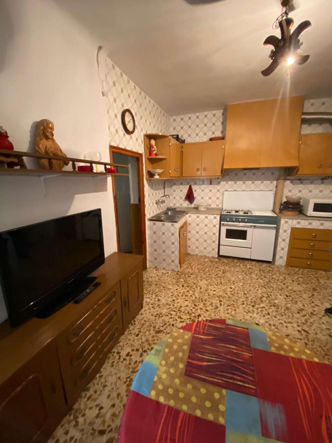 Exceptional 5 bed, 2 bath house with patio, terrace and garage in Velez Rubio