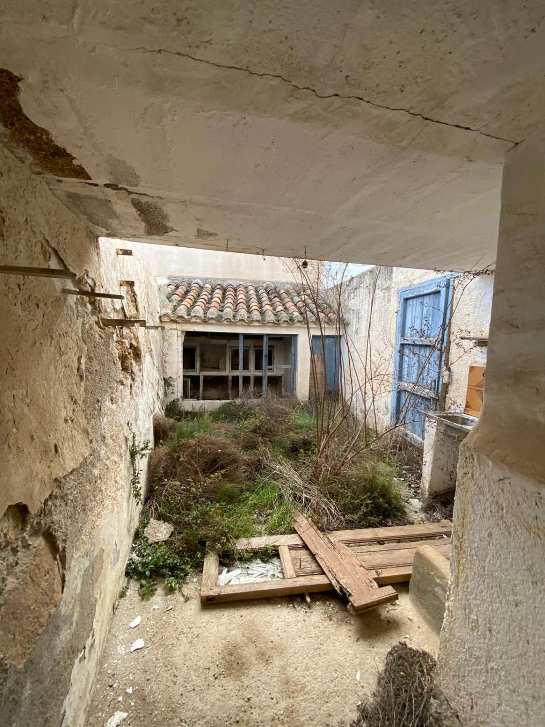 House in Velez Blanco terrace and garden.