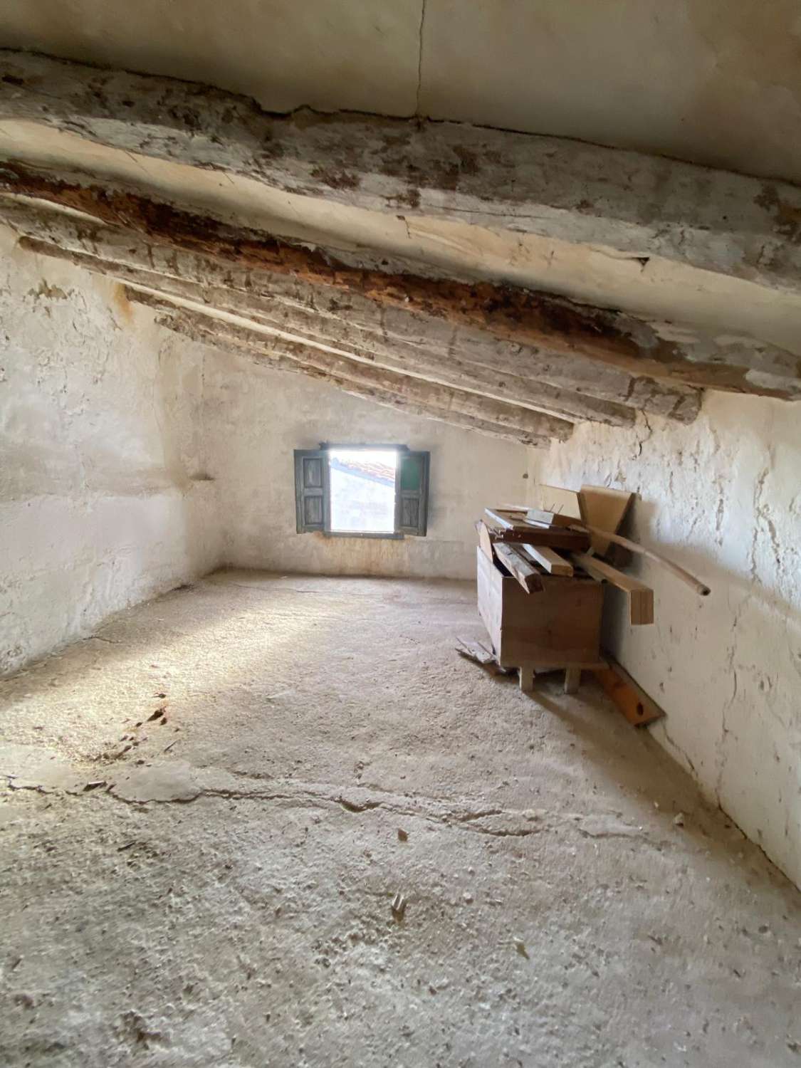 House in Velez Blanco terrace and garden.