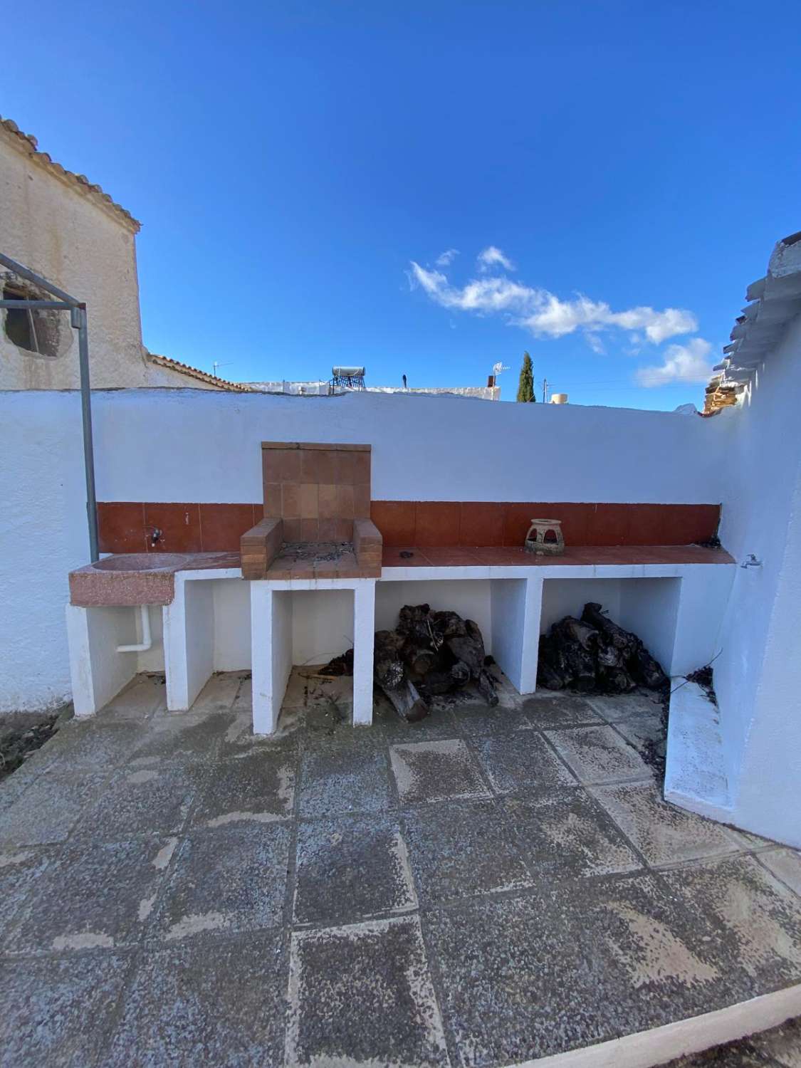 Beautiful Cortijo on the outskirts of Velez Blanco with stunning views.  3 bed, 2 bath with land