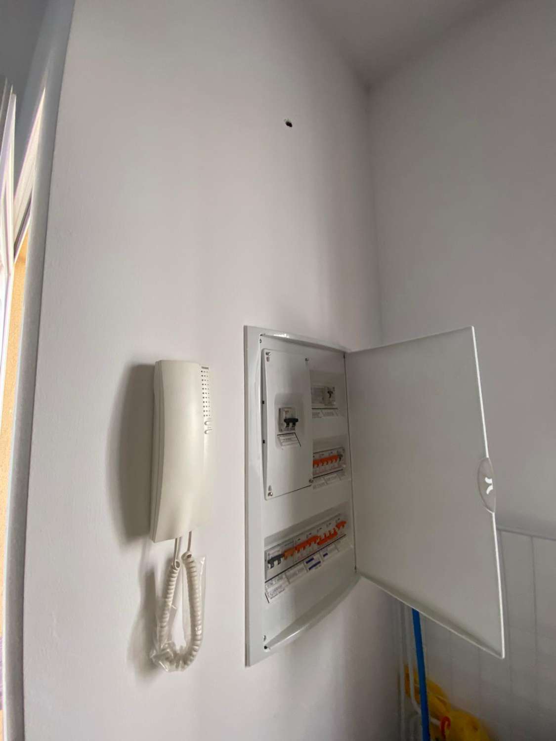 Totally reformed, 4 bed, 2 bath house in heart of Chirivel