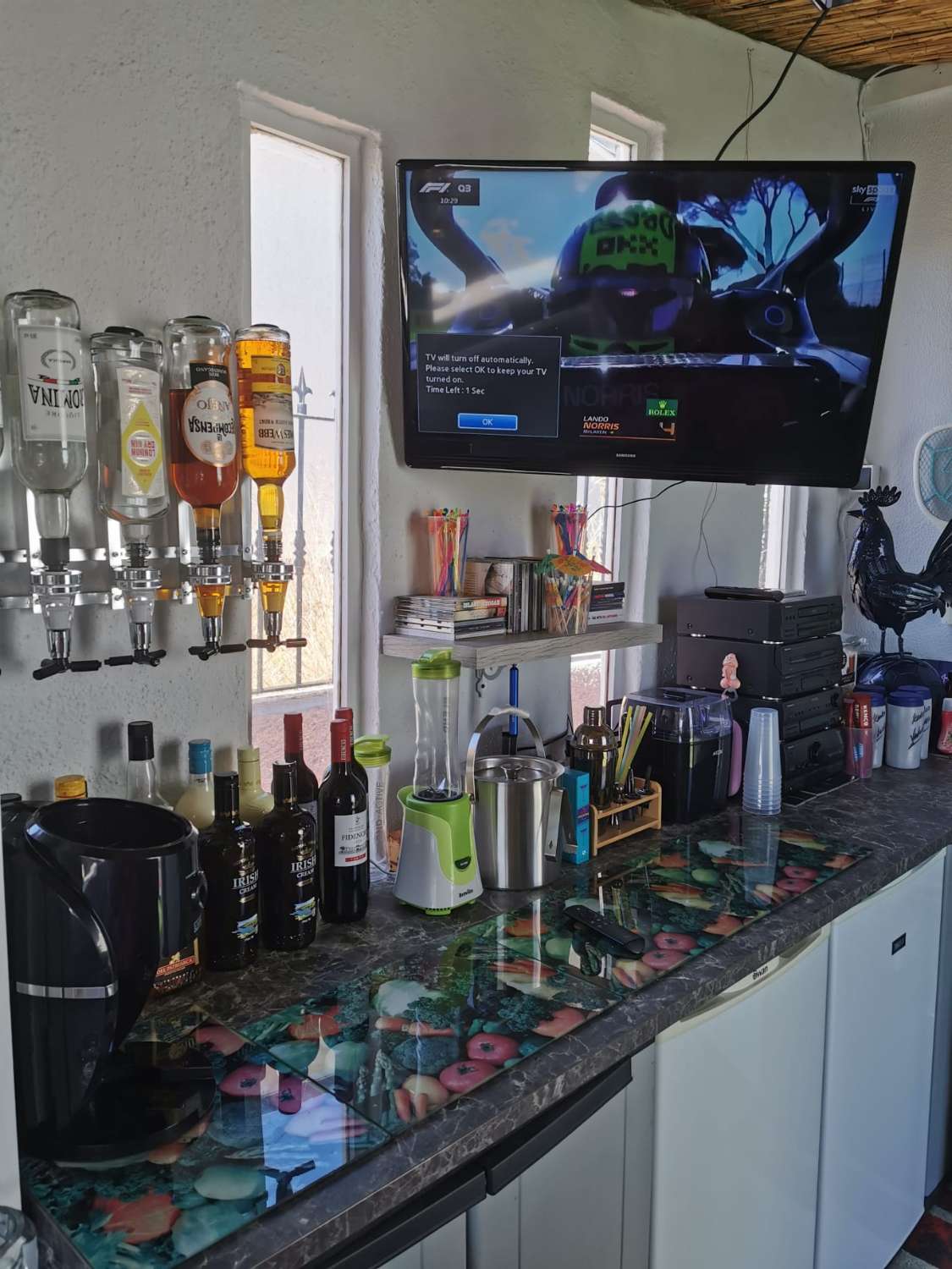 Superior Park Home with swimming Pool