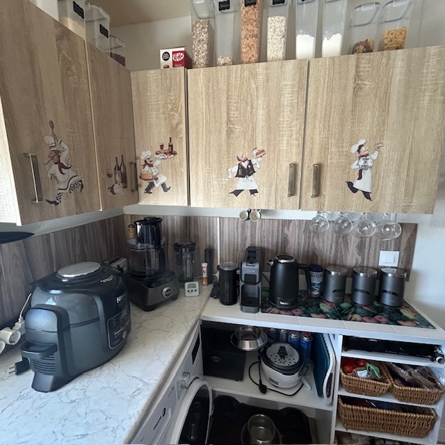 Superior Park Home with swimming Pool