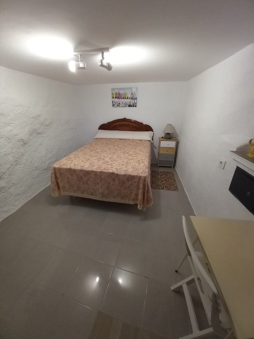 Stunning 2 bed apartment with patio in Velez Blanco