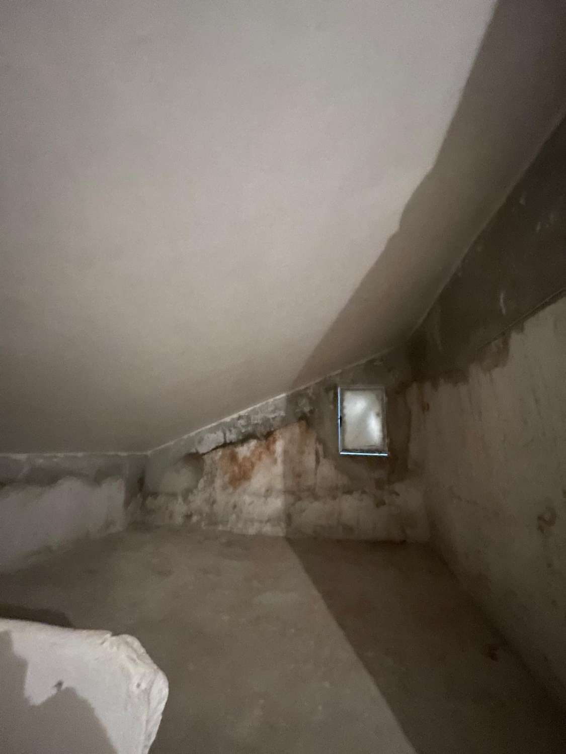 5 bedroom, 2 bath house with patio in immaculate condition in Velez Blanco