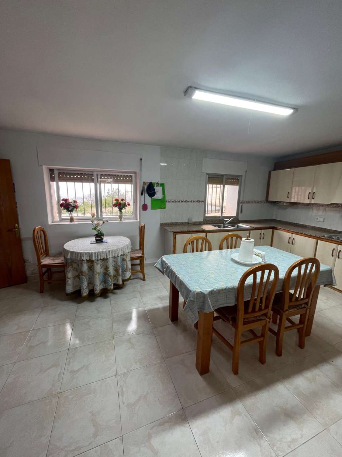 5 bedroom, 2 bath house with patio in immaculate condition in Velez Blanco