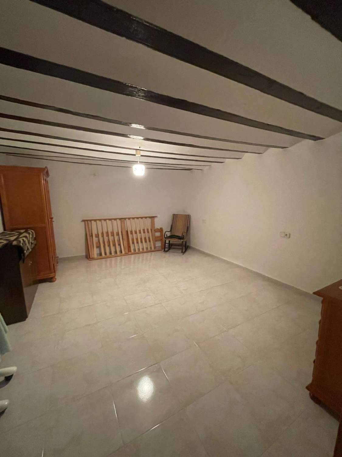 5 bedroom, 2 bath house with patio in immaculate condition in Velez Blanco