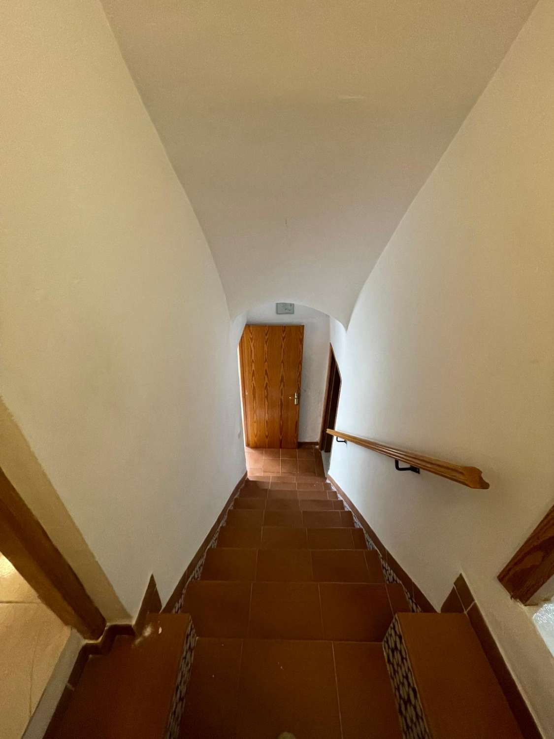 5 bedroom, 2 bath house with patio in immaculate condition in Velez Blanco