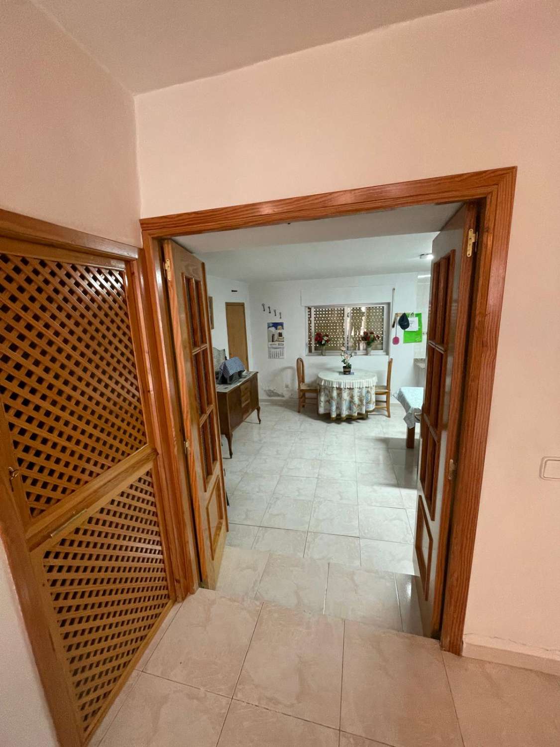 5 bedroom, 2 bath house with patio in immaculate condition in Velez Blanco