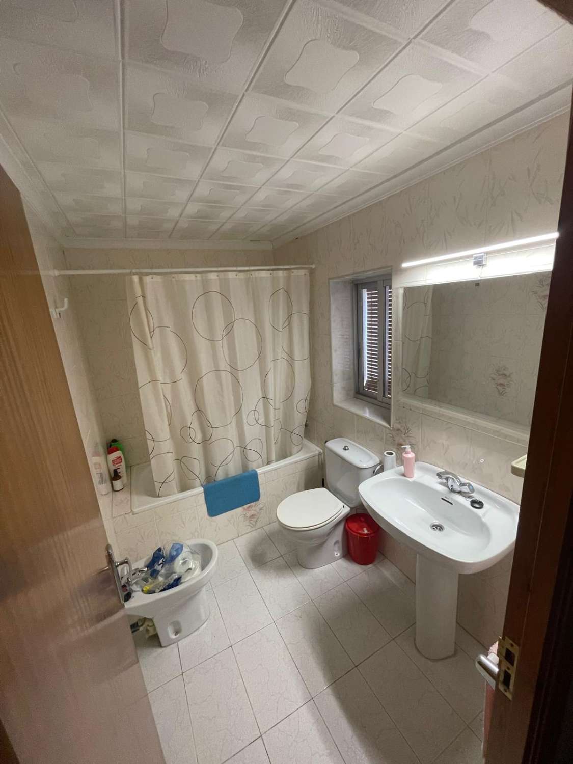 5 bedroom, 2 bath house with patio in immaculate condition in Velez Blanco