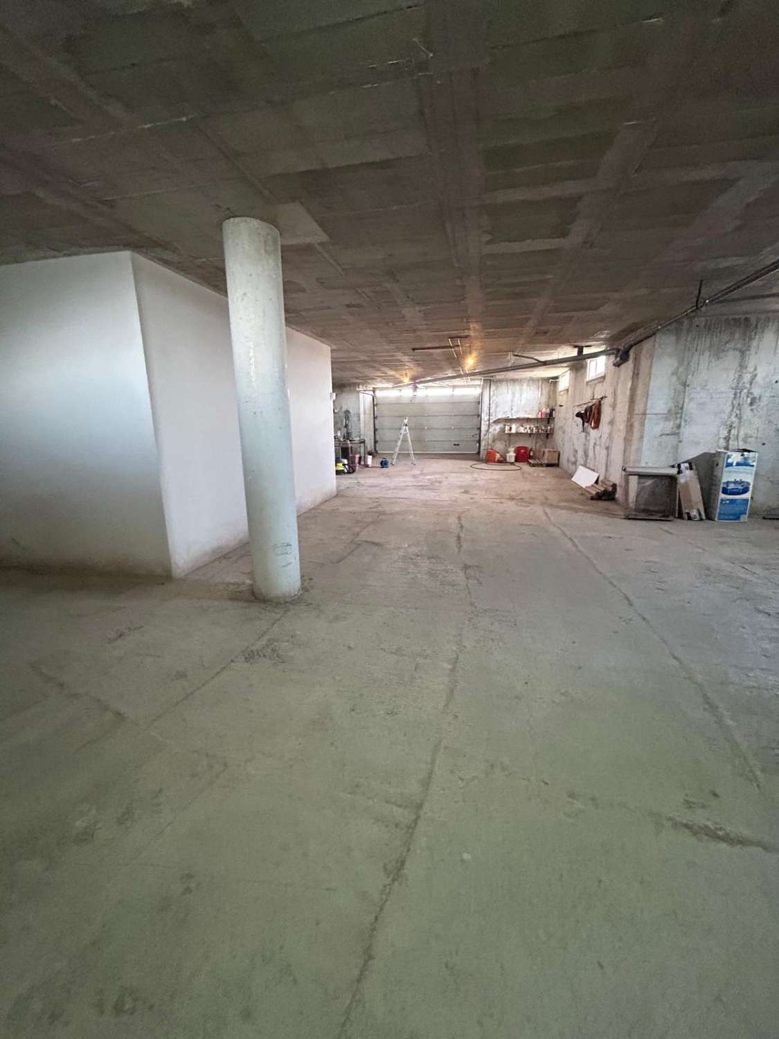 4 Bed, 2 bath house with Garage on 5000 m2 plot in excellent location