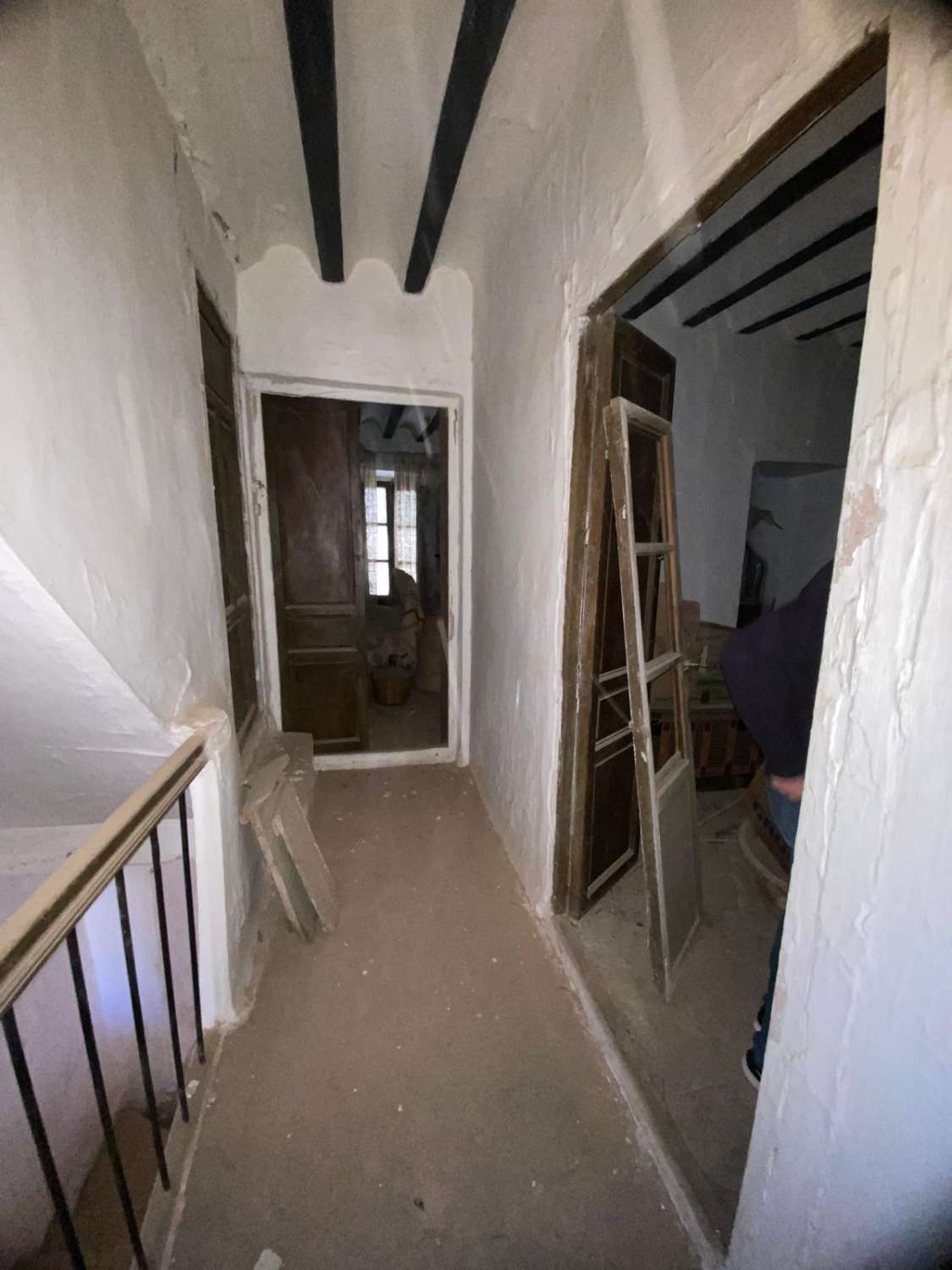 Large Townhouse for sale over 3 floors with garden area in prime position In Velez Rubio