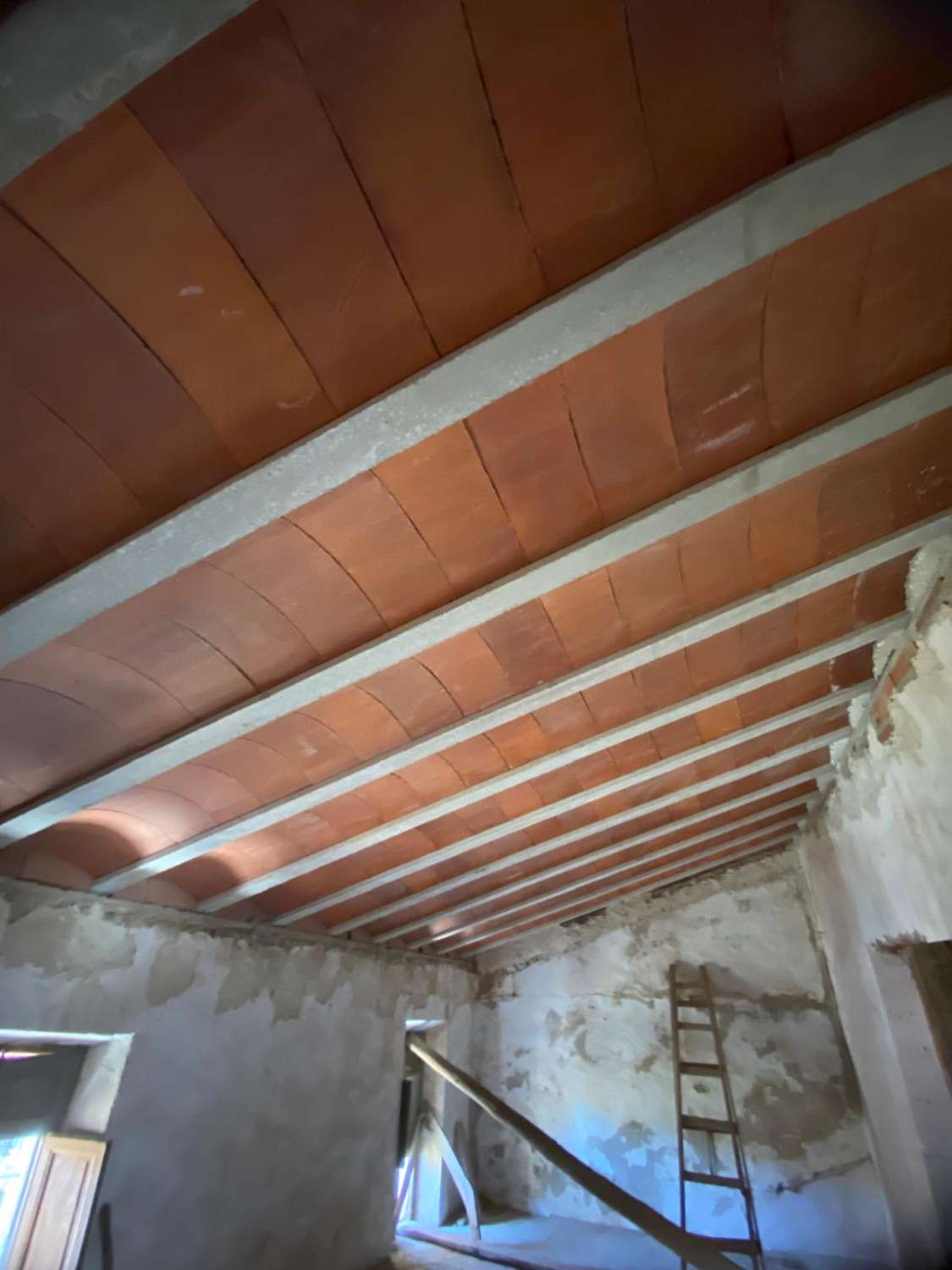 Large Townhouse for sale over 3 floors with garden area in prime position In Velez Rubio