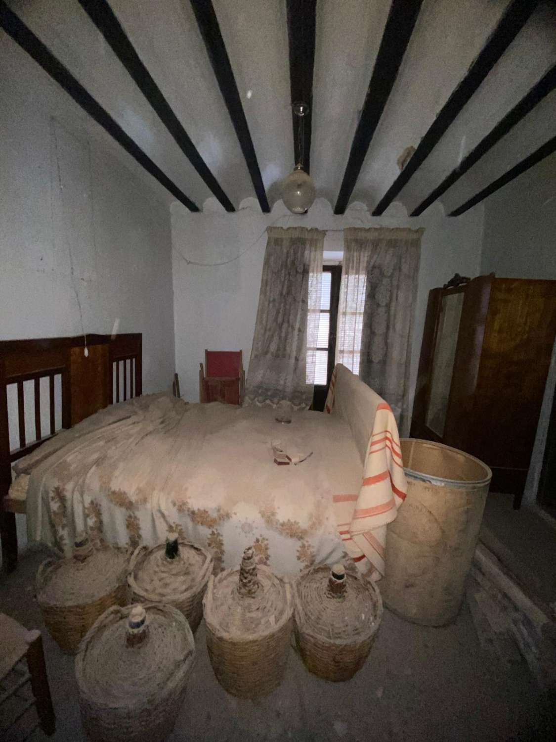 Large Townhouse for sale over 3 floors with garden area in prime position In Velez Rubio