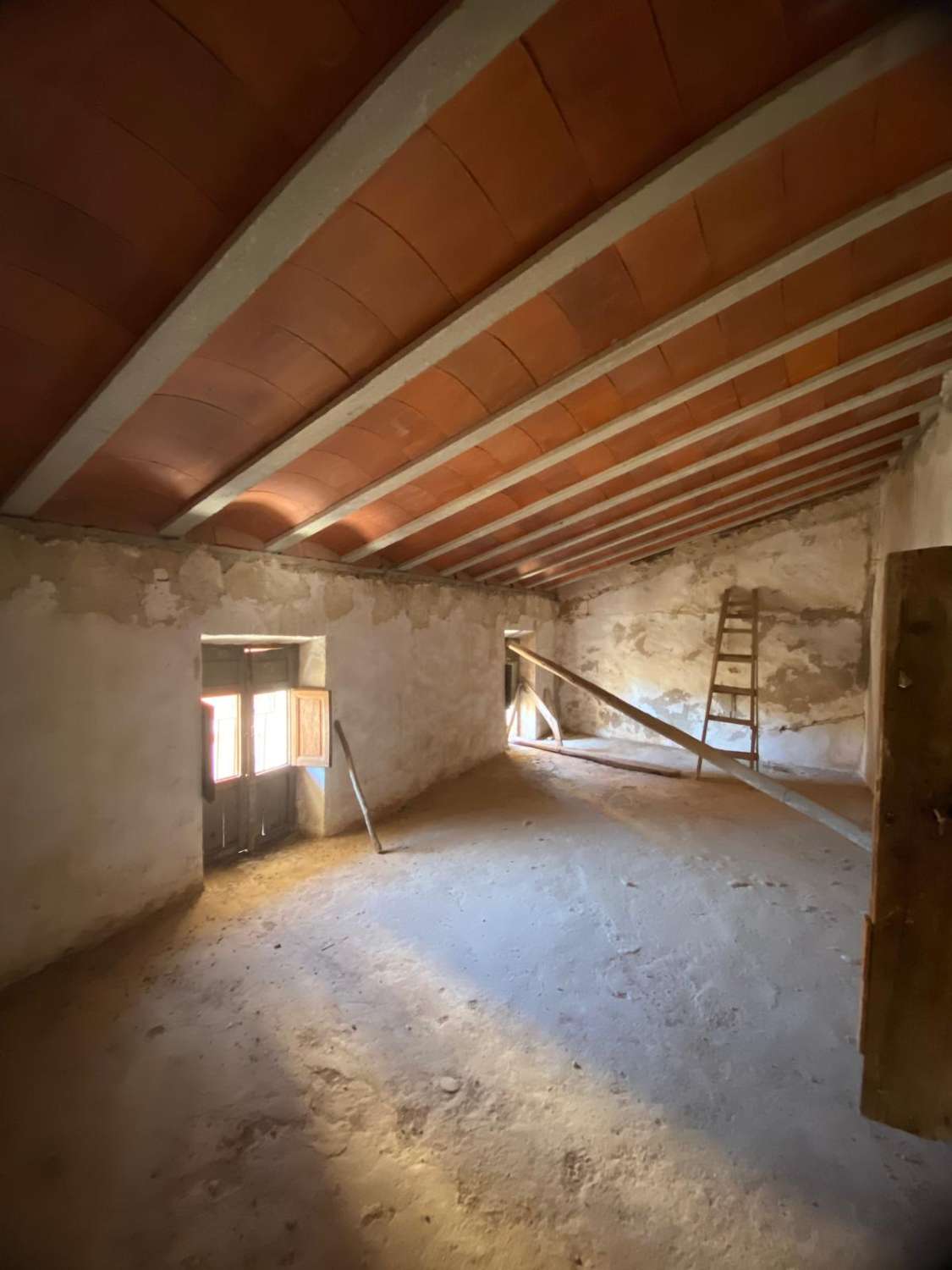 Large Townhouse for sale over 3 floors with garden area in prime position In Velez Rubio