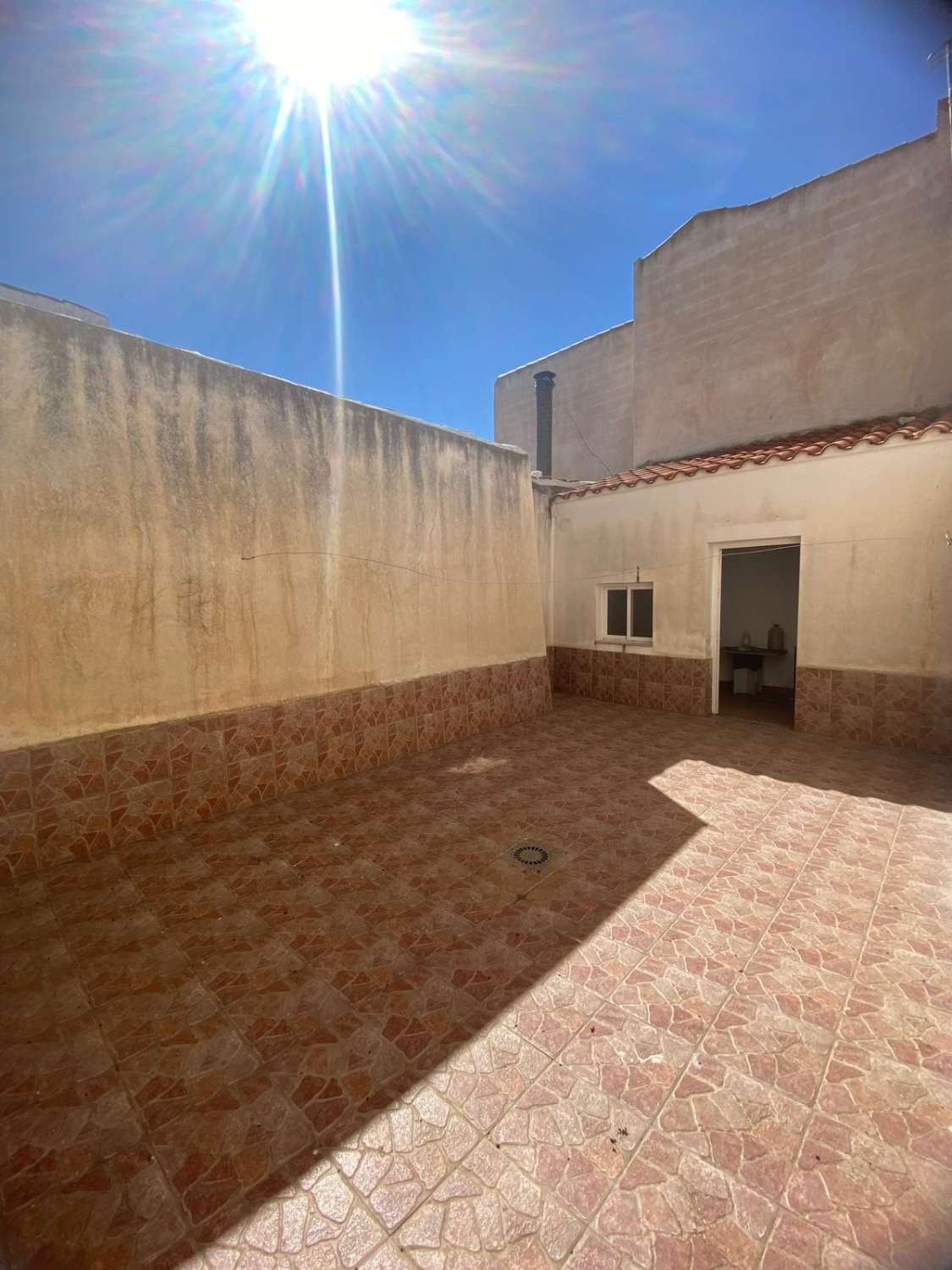 Fantastic 4/5 Bed, 2 bath house with patio and garage  in Los Cerricos