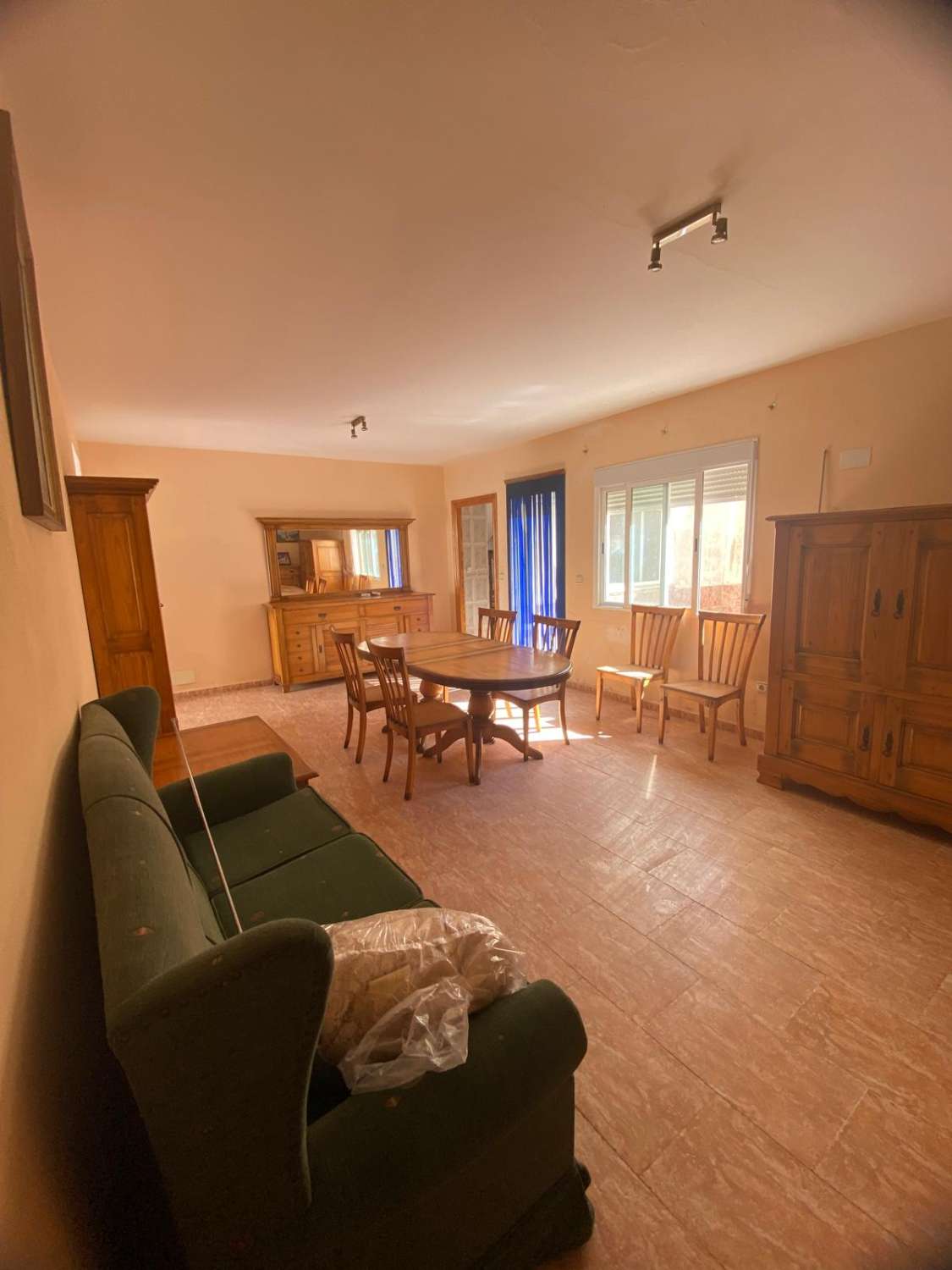 Fantastic 4/5 Bed, 2 bath house with patio and garage  in Los Cerricos