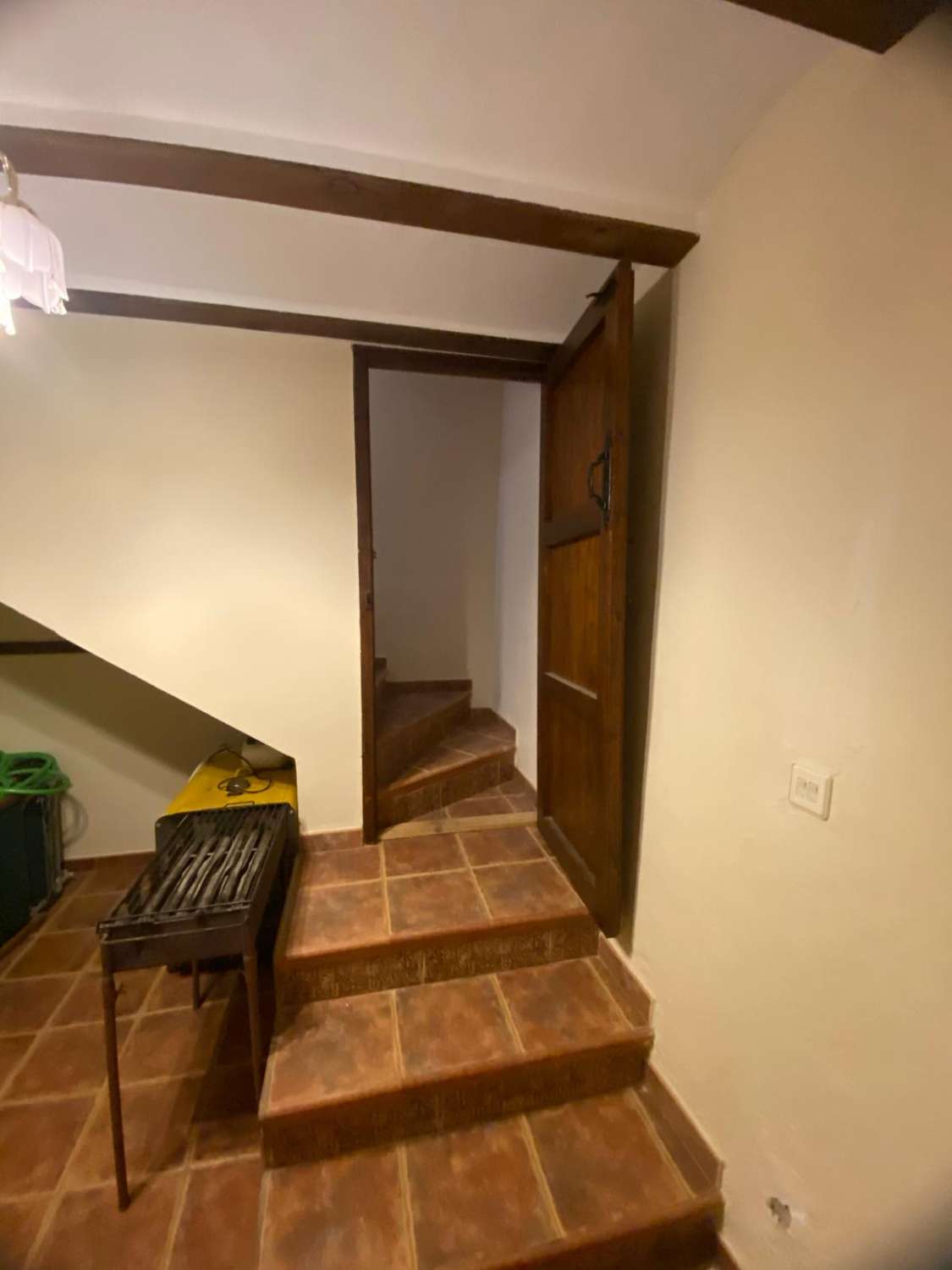 Stunning 4 bed, 2 bath property with pool in secluded location near Oria town