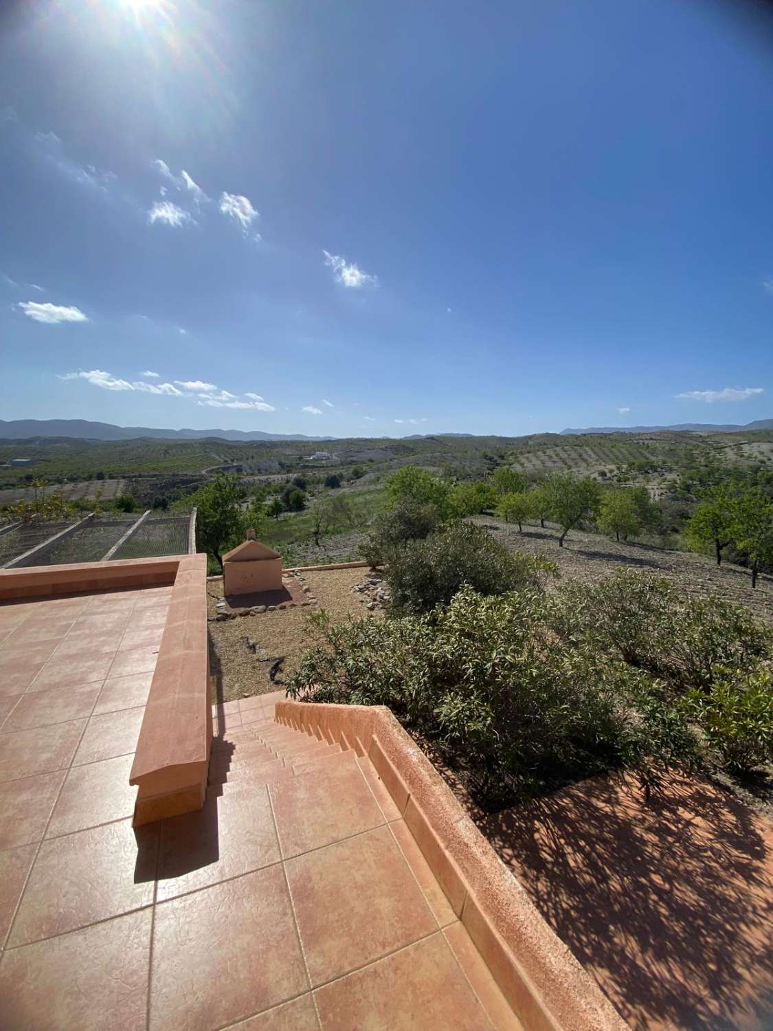 Stunning 4 bed, 2 bath property with pool in secluded location near Oria town