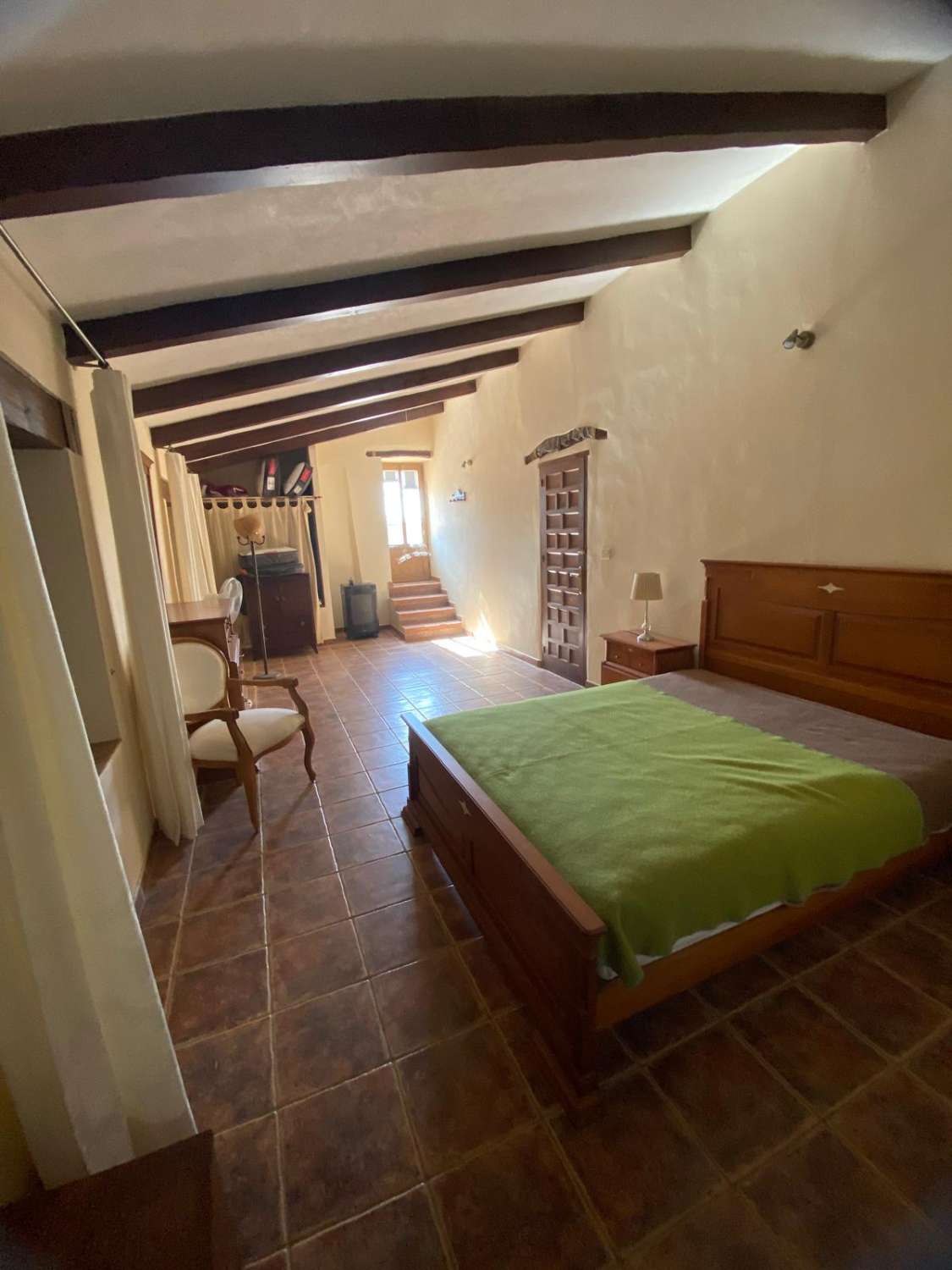 Stunning 4 bed, 2 bath property with pool in secluded location near Oria town