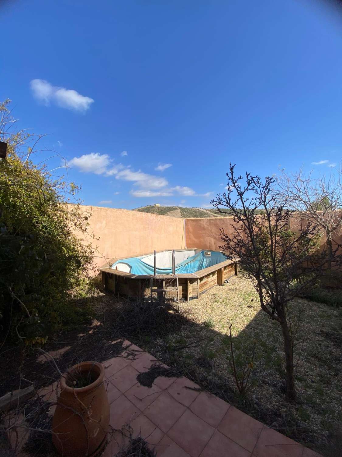 Stunning 4 bed, 2 bath property with pool in secluded location near Oria town