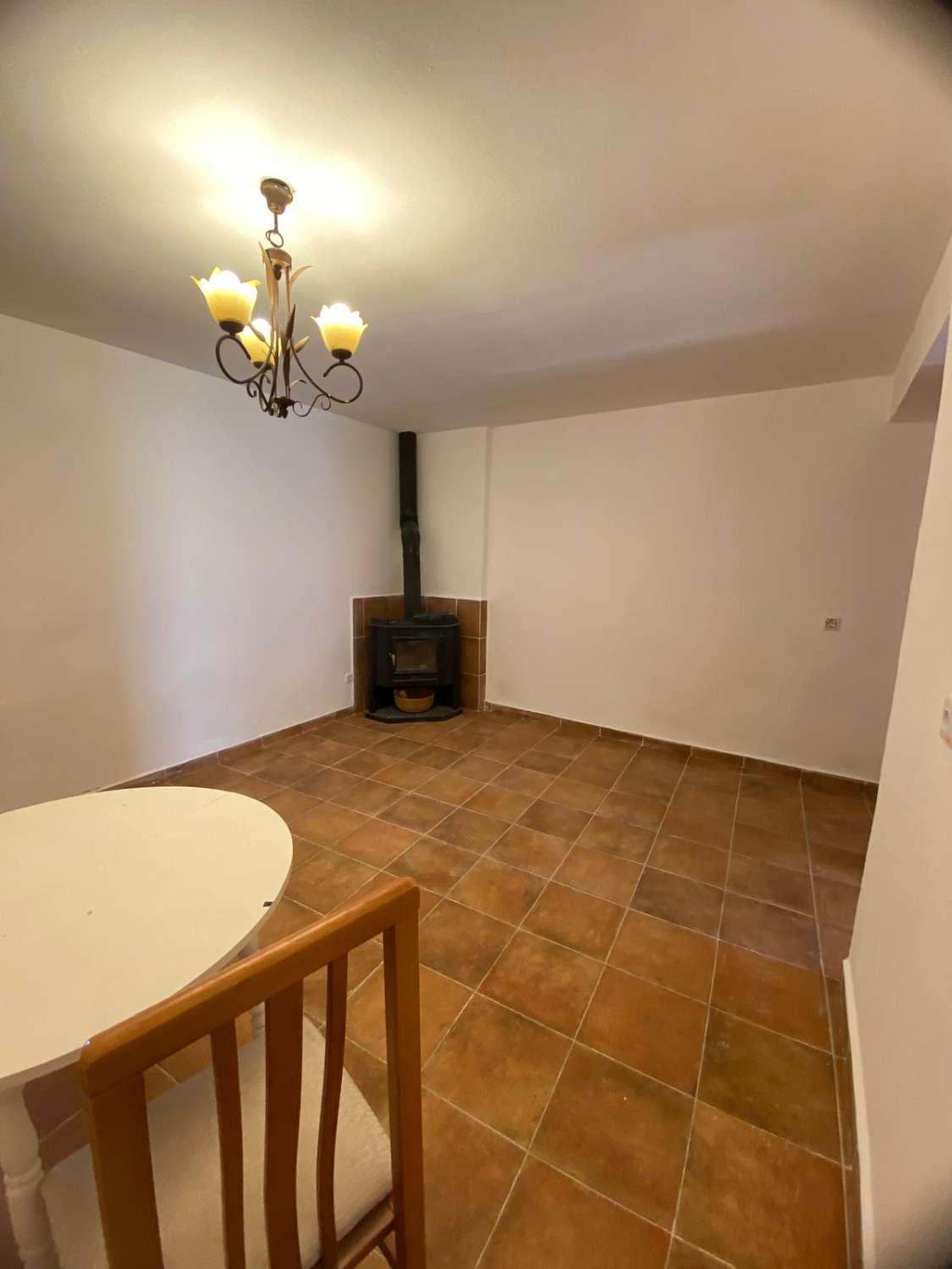 Charming 2/3  bed house with outside patio and double garage in town of Oria