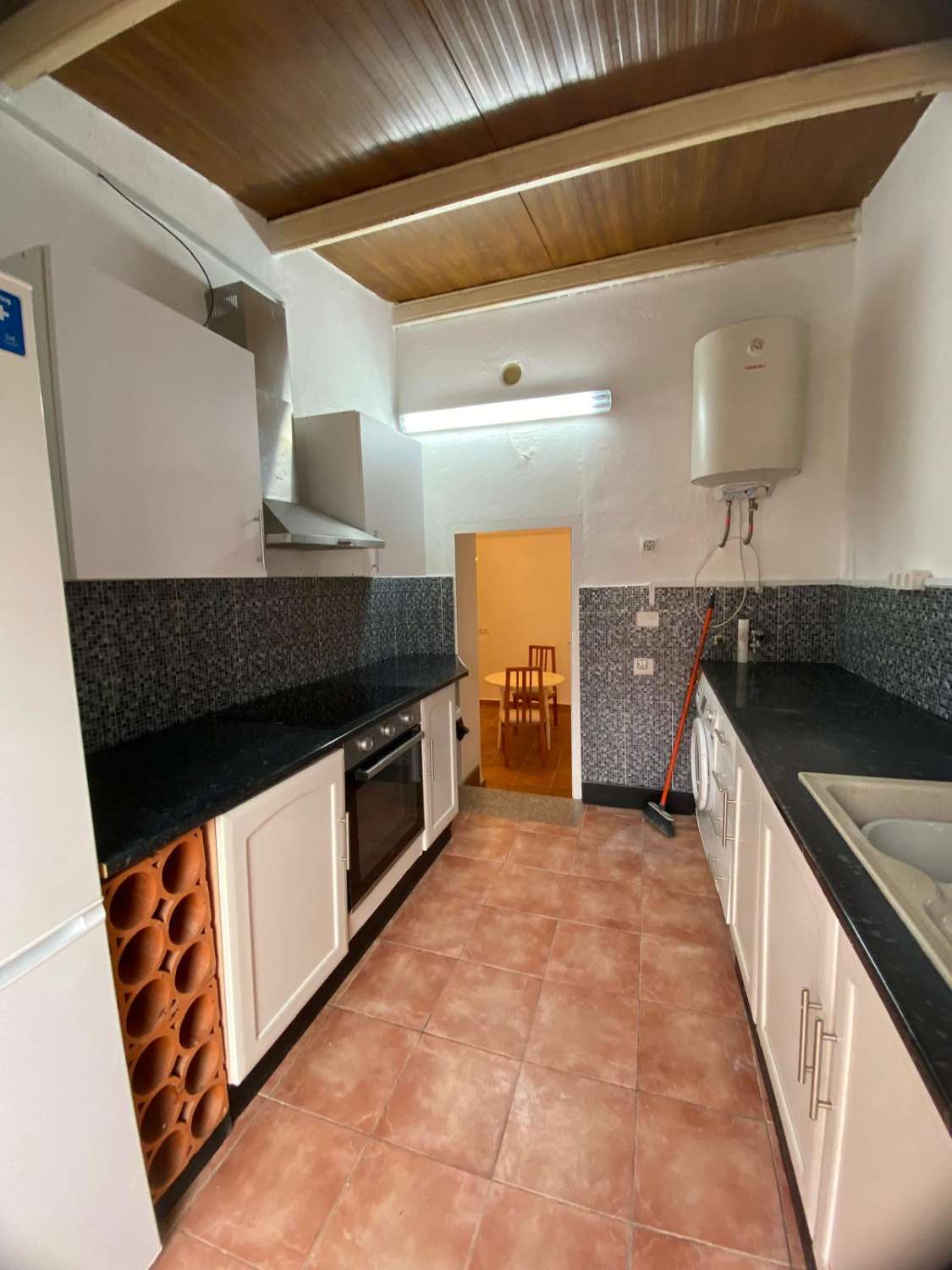 Charming 2/3  bed house with outside patio and double garage in town of Oria