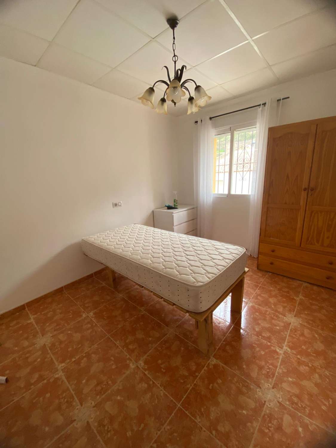 Charming 2/3  bed house with outside patio and double garage in town of Oria