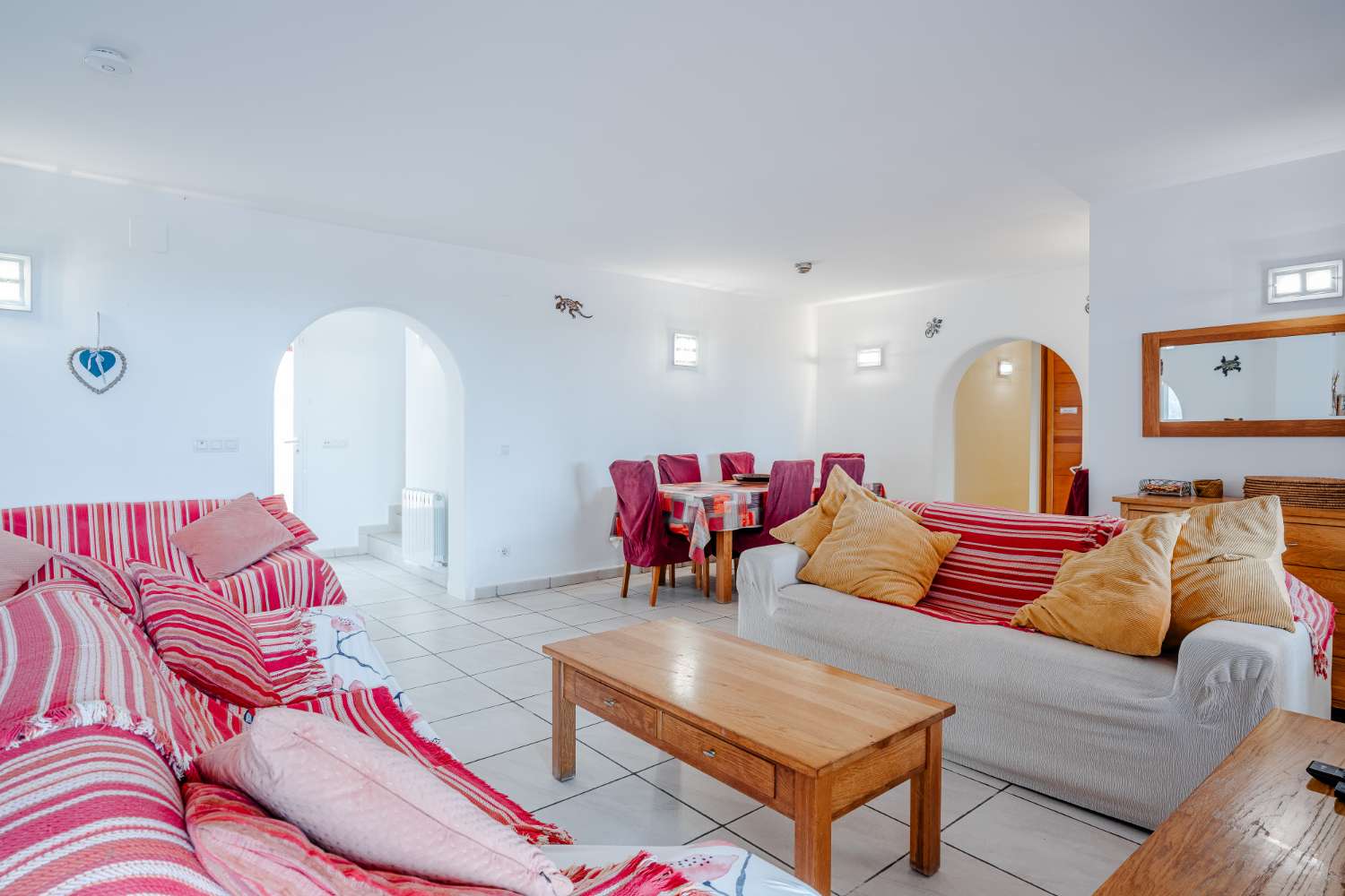 Luxury 6 bed, 5 bath villa with pool with Sea Views in Moraira