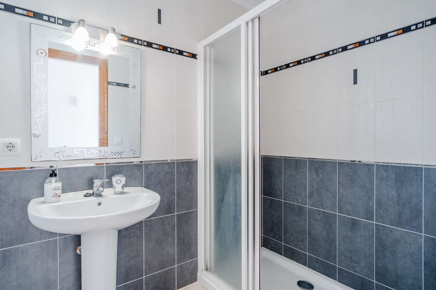 Luxury 6 bed, 5 bath villa with pool with Sea Views in Moraira