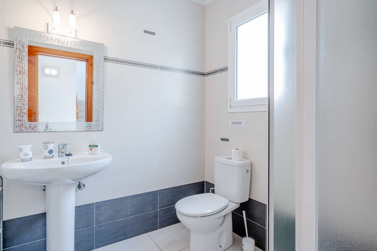 Luxury 6 bed, 5 bath villa with pool with Sea Views in Moraira