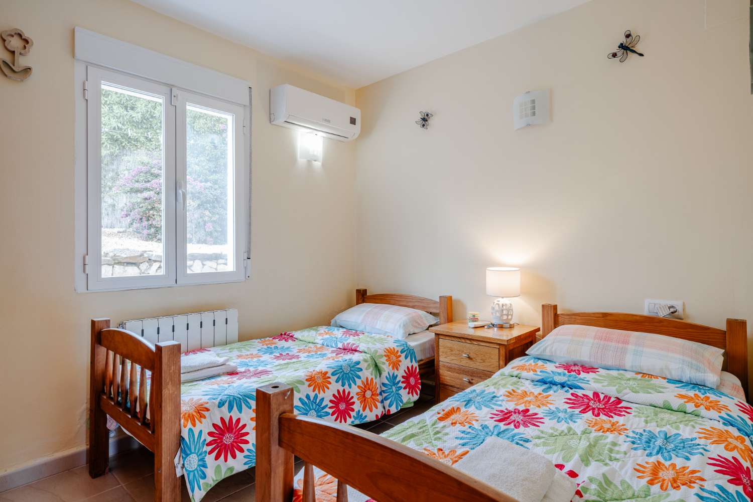 Luxury 6 bed, 5 bath villa with pool with Sea Views in Moraira