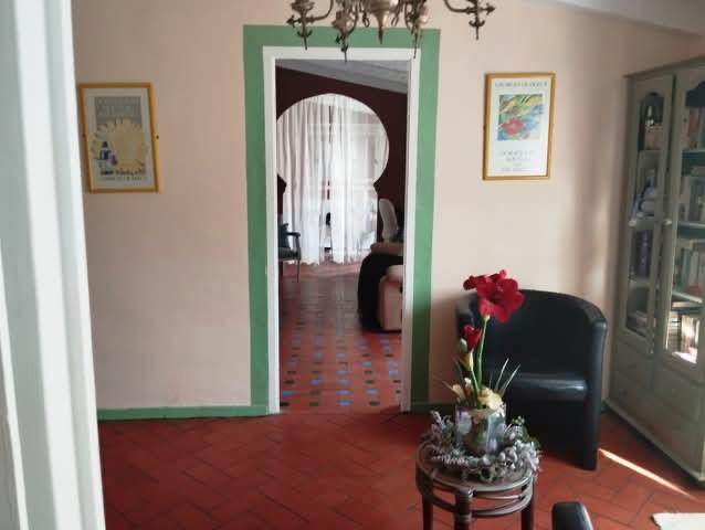 Impresionante villa de 7 habitaciones y 5 baños con piscina.