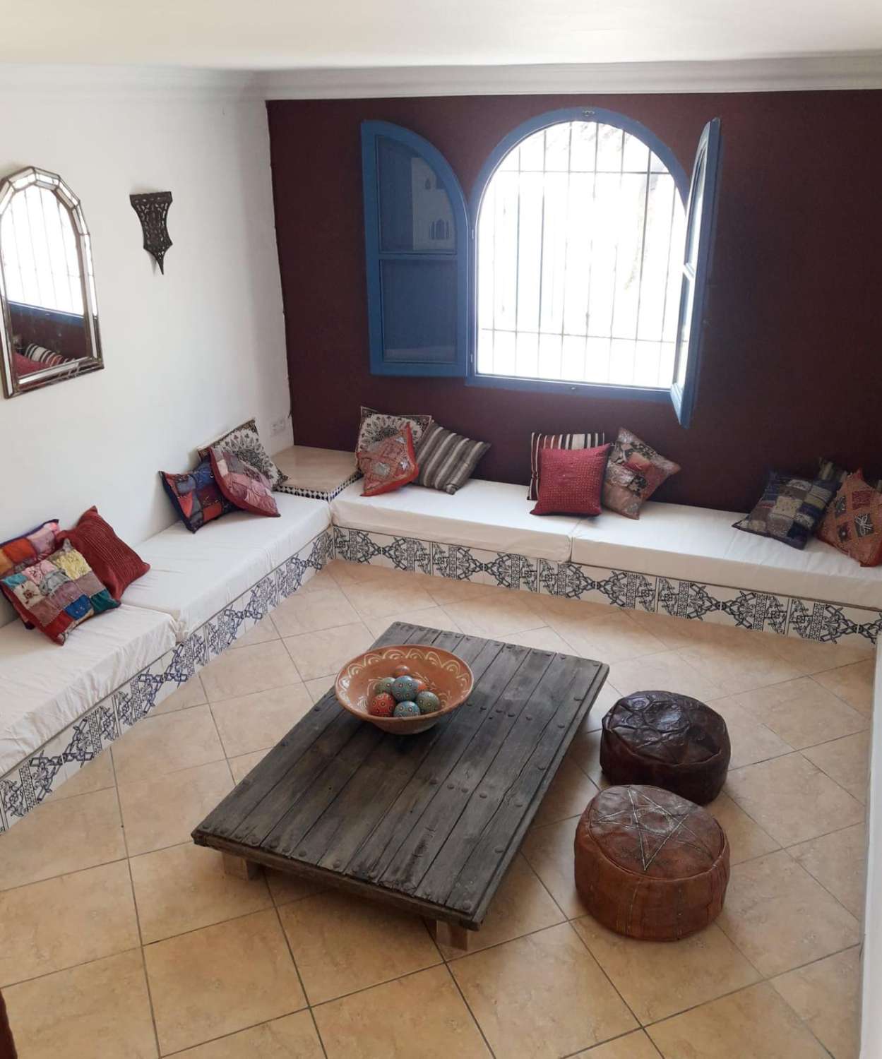 Impresionante villa de 7 habitaciones y 5 baños con piscina.