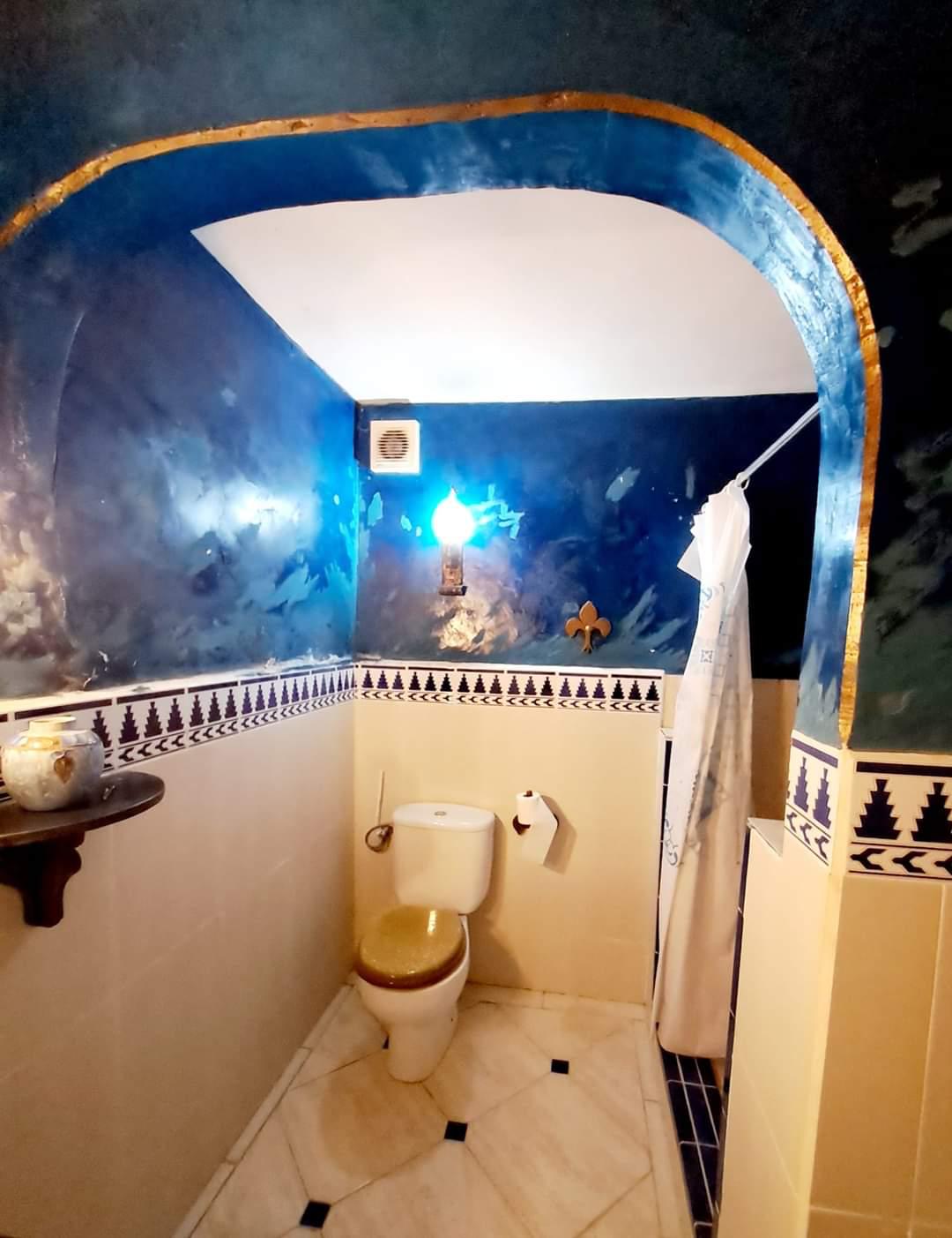 Impresionante villa de 7 habitaciones y 5 baños con piscina.