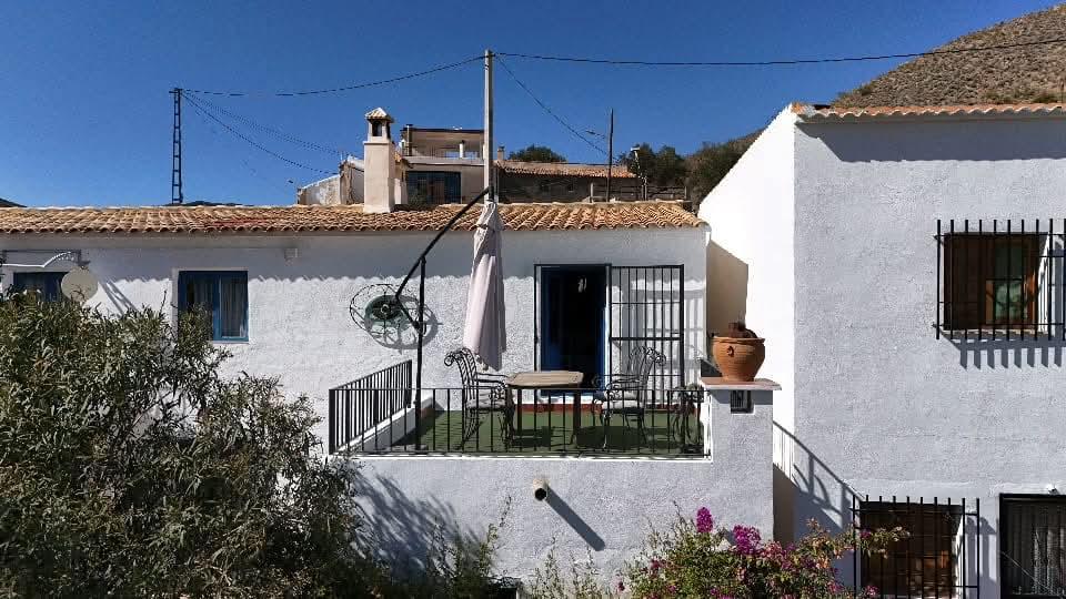 Impresionante villa de 7 habitaciones y 5 baños con piscina.