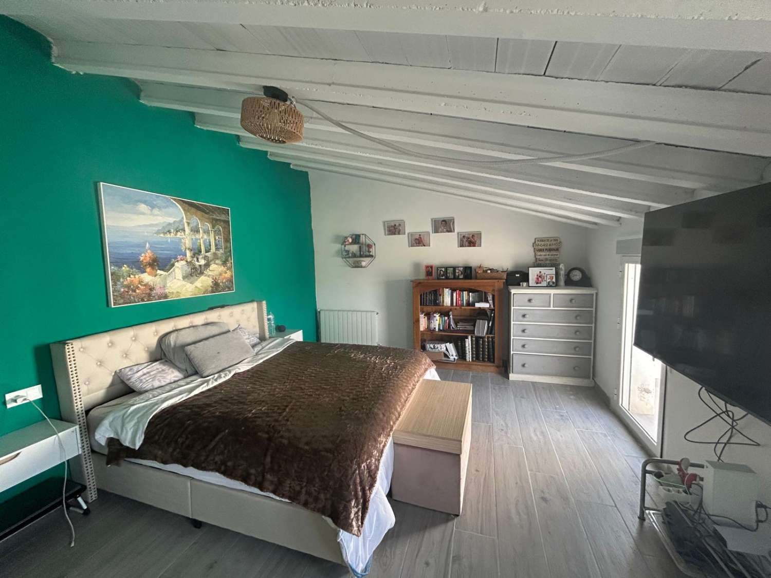 Stunning 6 bed, 3 bath house in Velez Rubio with outside courtyard and terrace