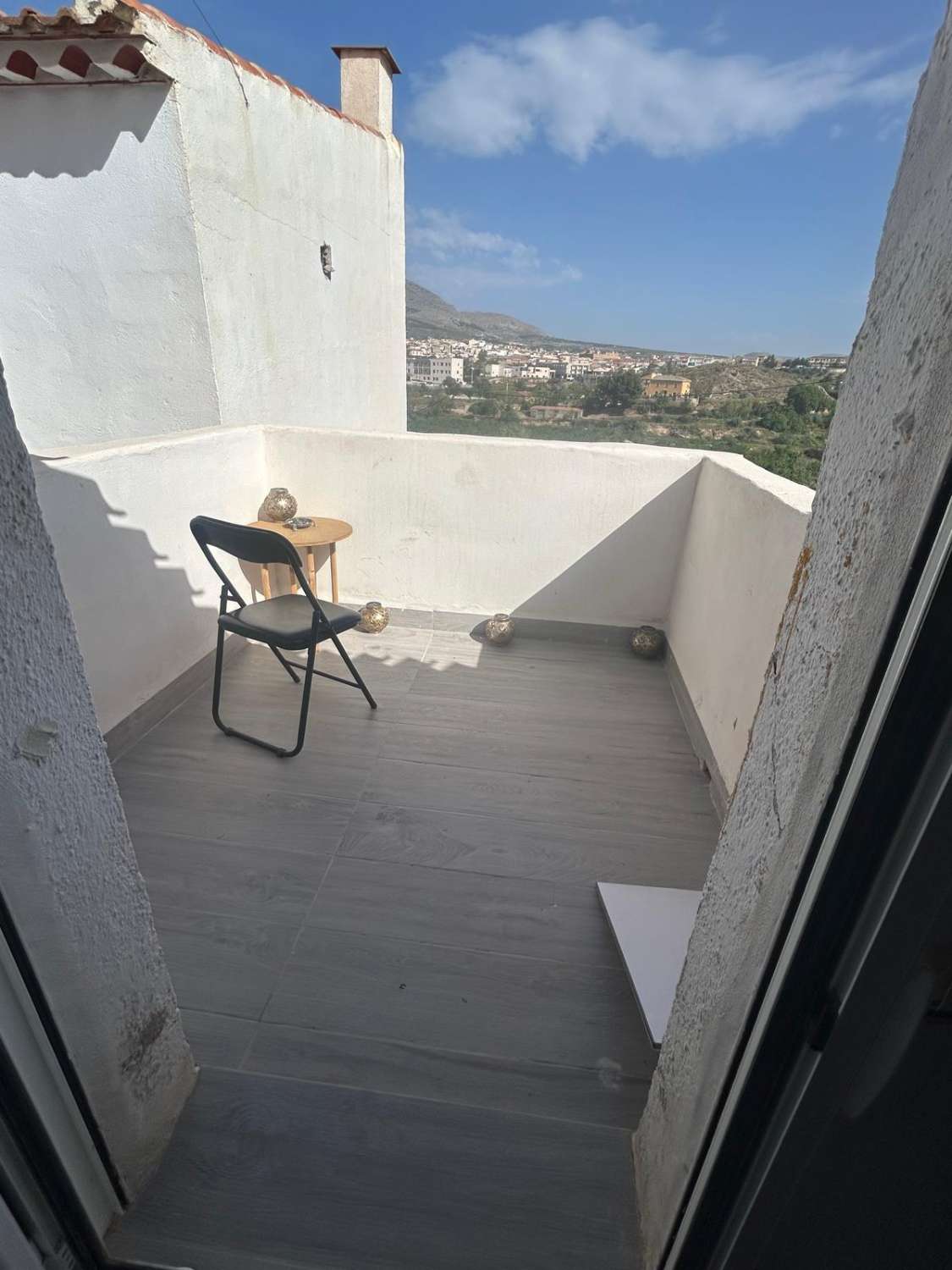 Stunning 6 bed, 3 bath house in Velez Rubio with outside courtyard and terrace