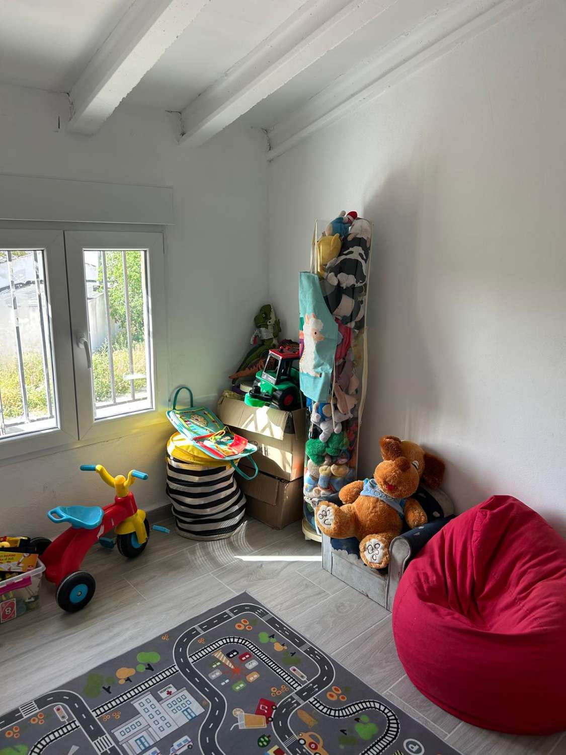 Stunning 6 bed, 3 bath house in Velez Rubio with outside courtyard and terrace