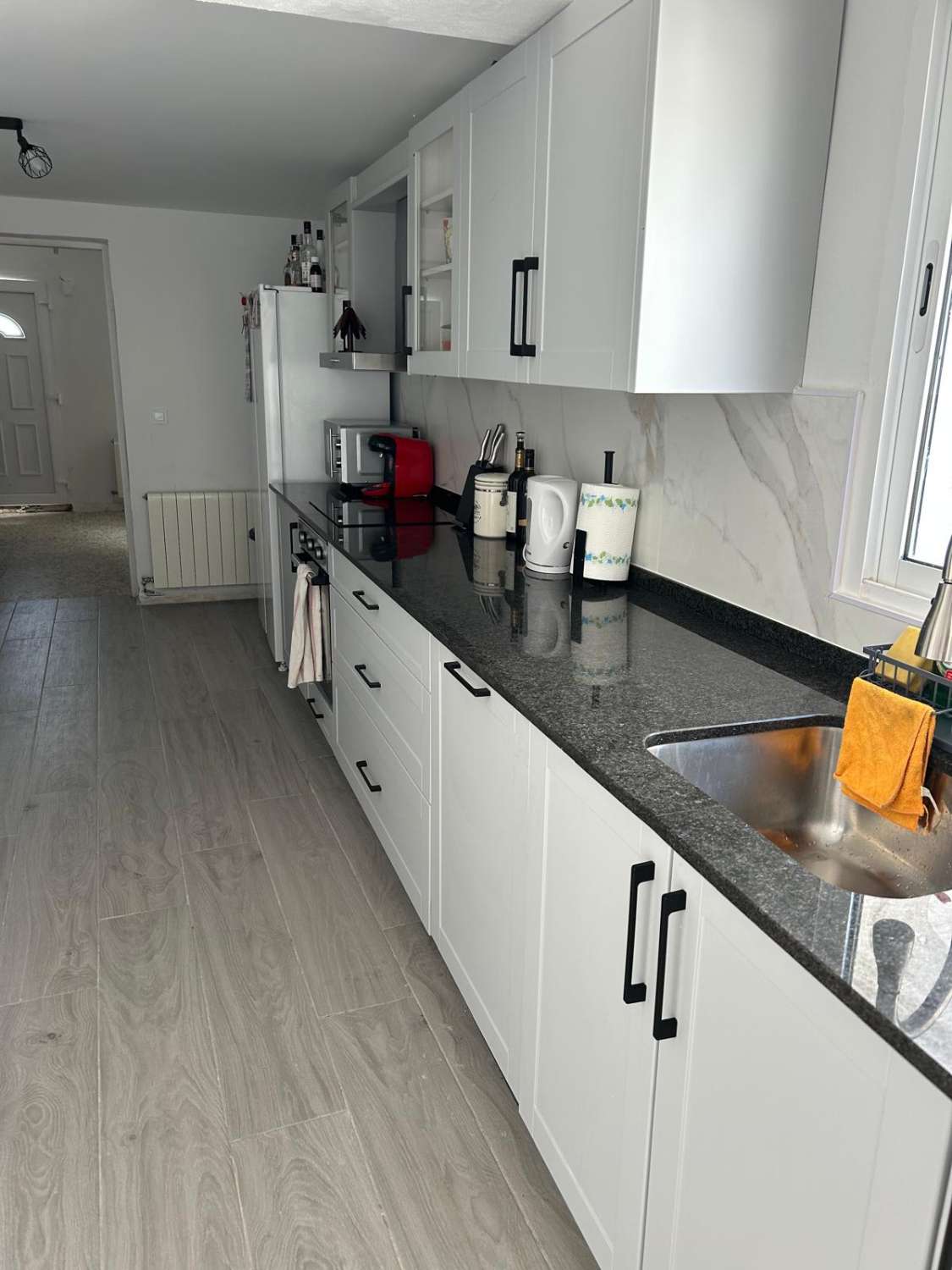 Stunning 6 bed, 3 bath house in Velez Rubio with outside courtyard and terrace