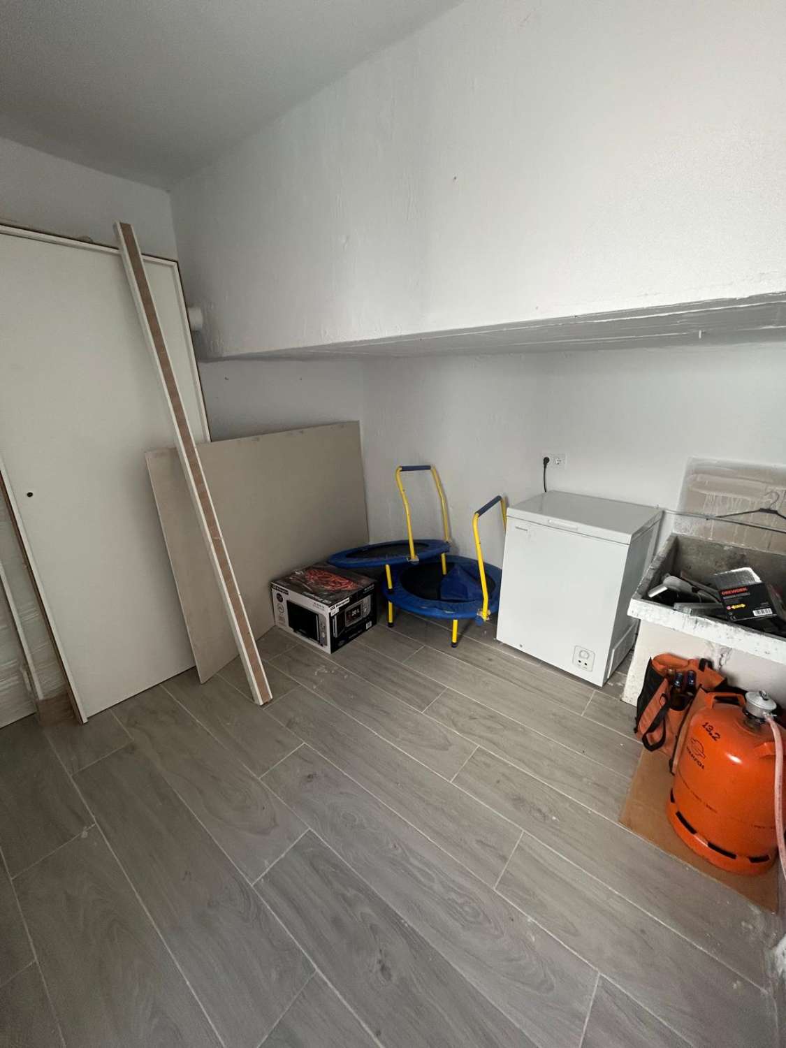 Stunning 6 bed, 3 bath house in Velez Rubio with outside courtyard and terrace