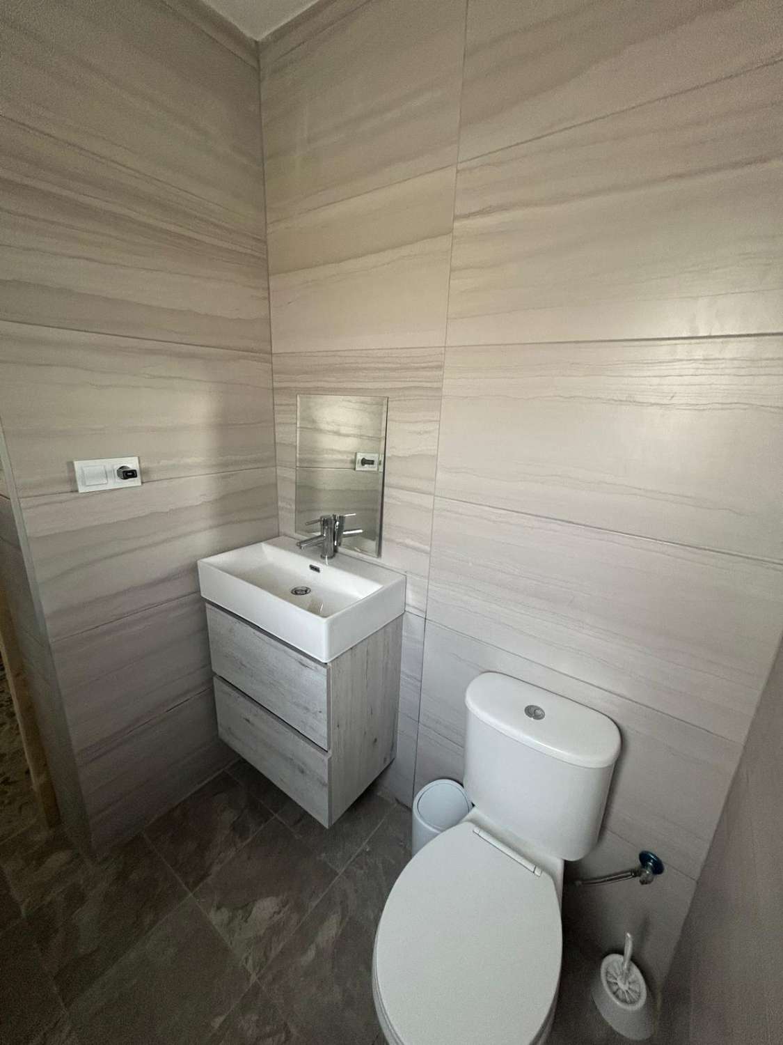 Stunning 6 bed, 3 bath house in Velez Rubio with outside courtyard and terrace