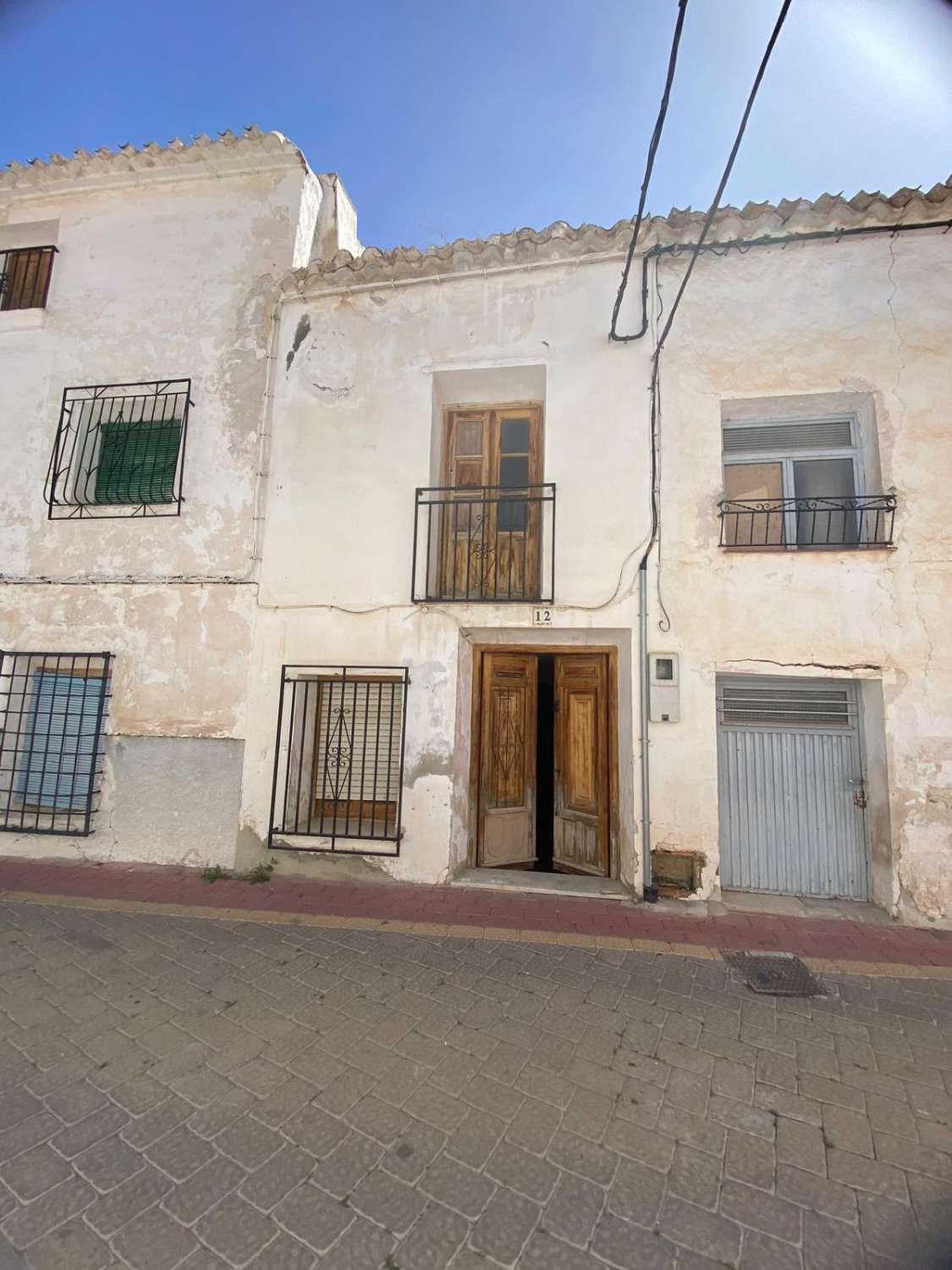 Fantastic 3 bed, 1 bath house with terrace in Velez Blanco