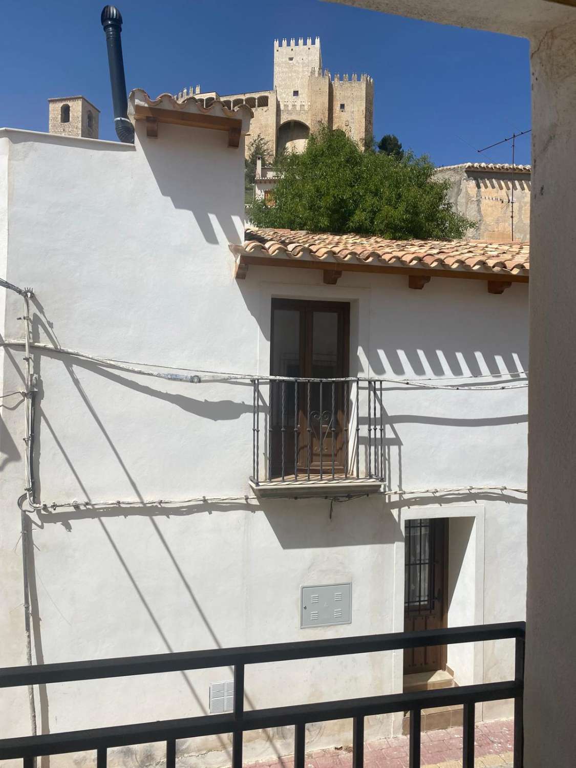 Fantastic 3 bed, 1 bath house with terrace in Velez Blanco