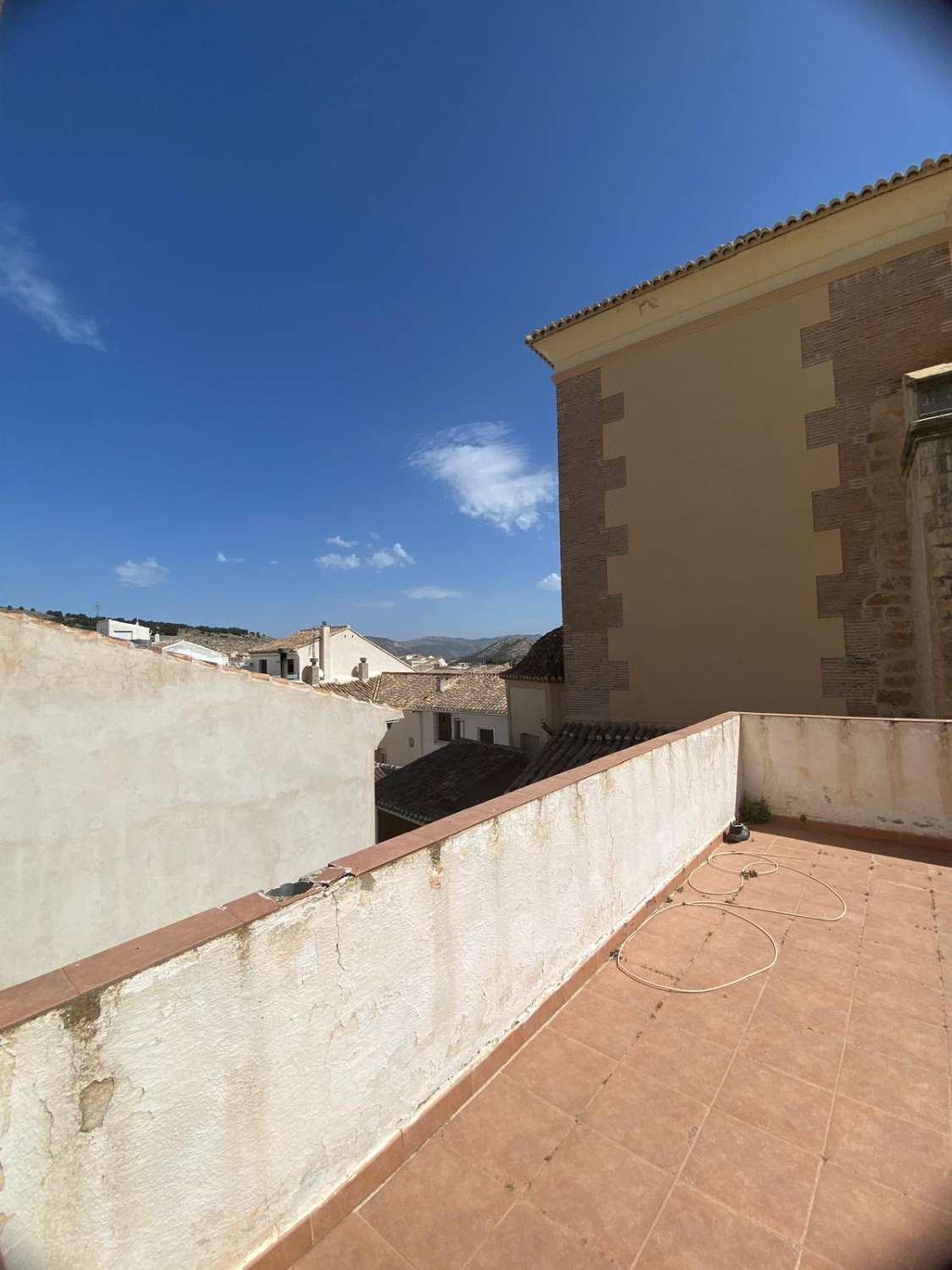 Fantastic 3 bed, 1 bath house with terrace in Velez Blanco