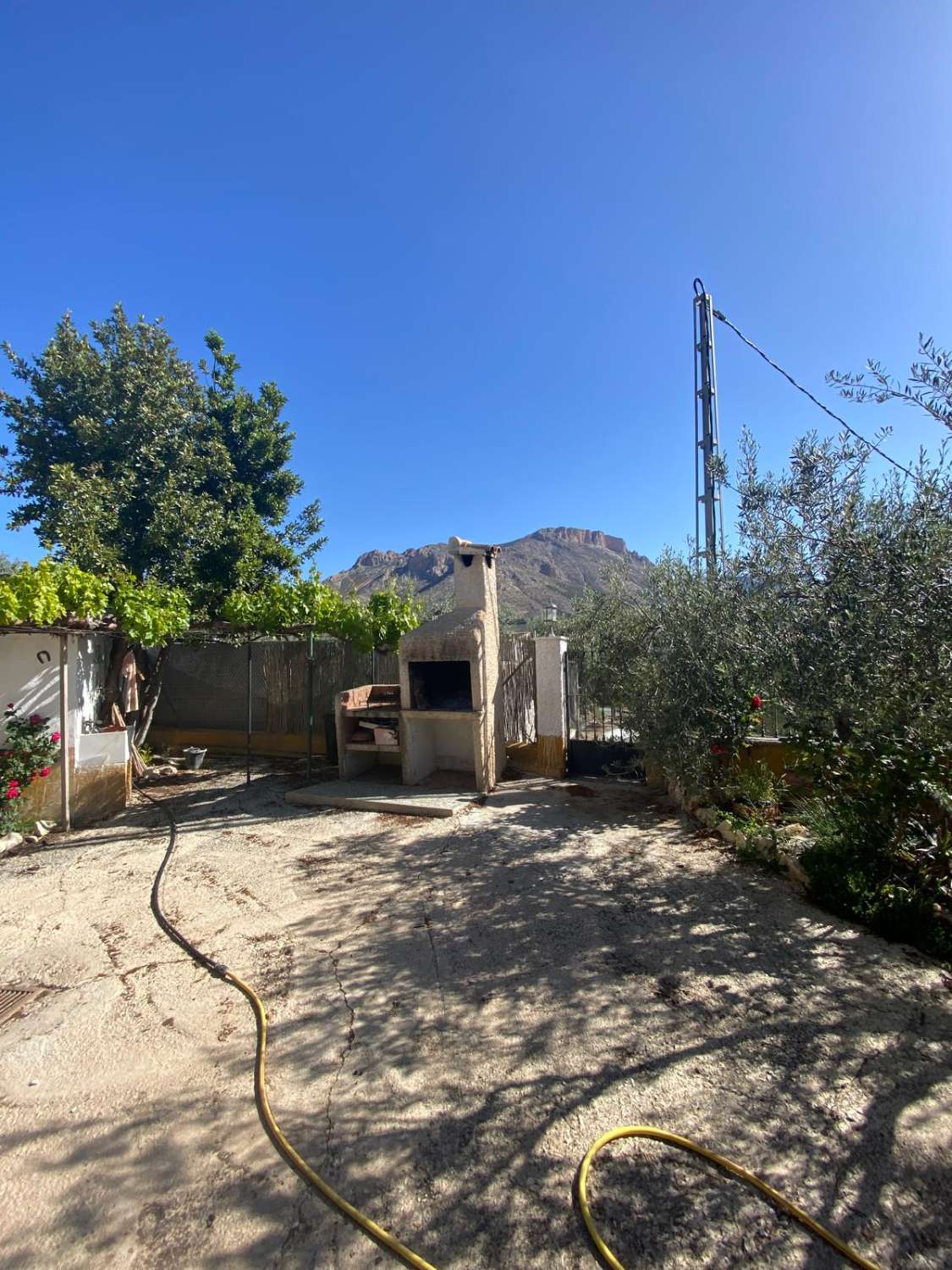 Cortijo with 2 bedrooms and a separate Casita, land and pool