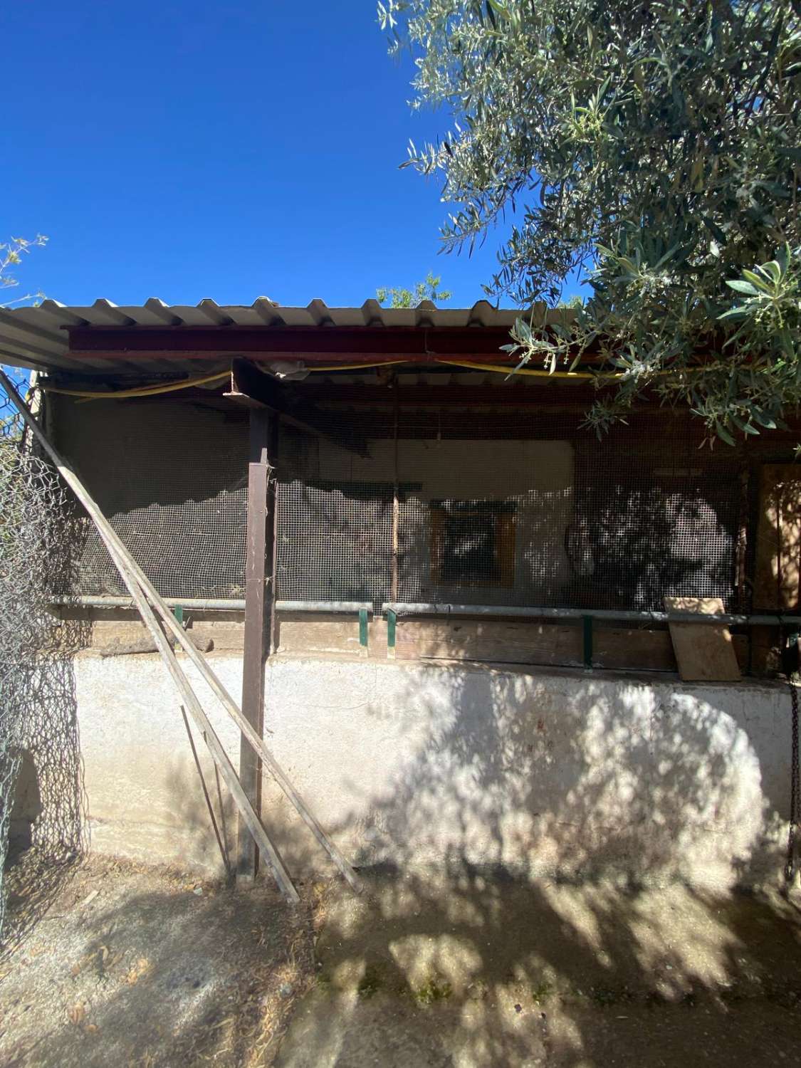 Cortijo with 2 bedrooms and a separate Casita, land and pool