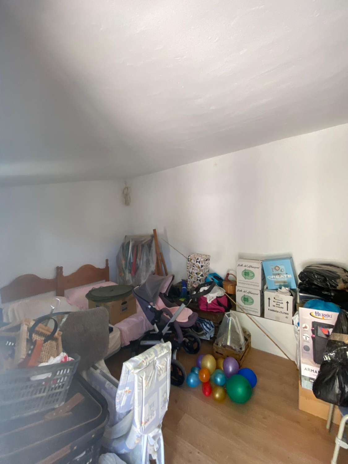 Cortijo with 2 bedrooms and a separate Casita, land and pool