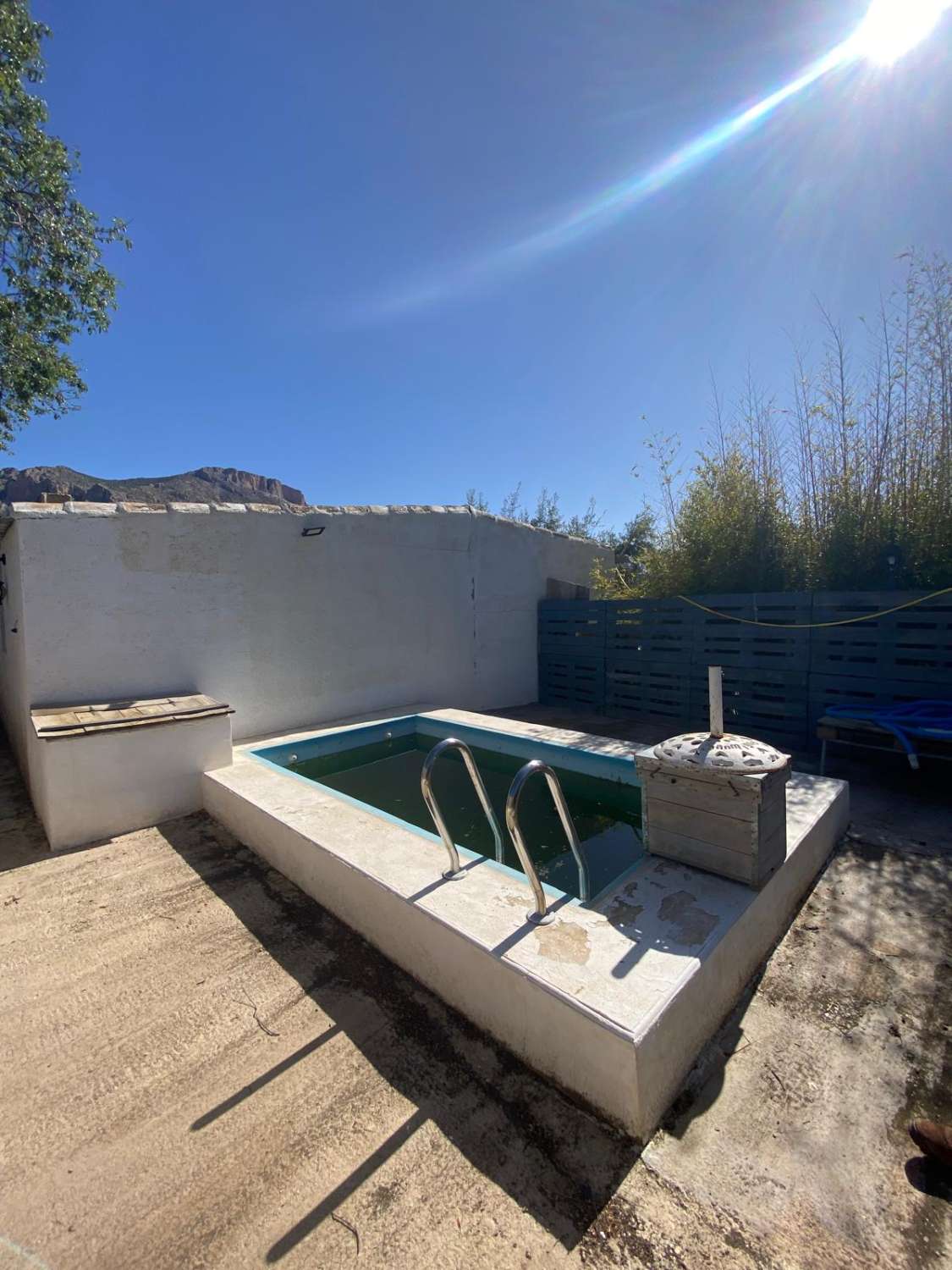 Cortijo with 2 bedrooms and a separate Casita, land and pool